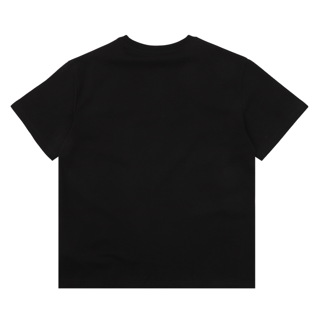 💰100
GUCCI/古驰 花卉刺绣字母圆领T恤
size：XS-L