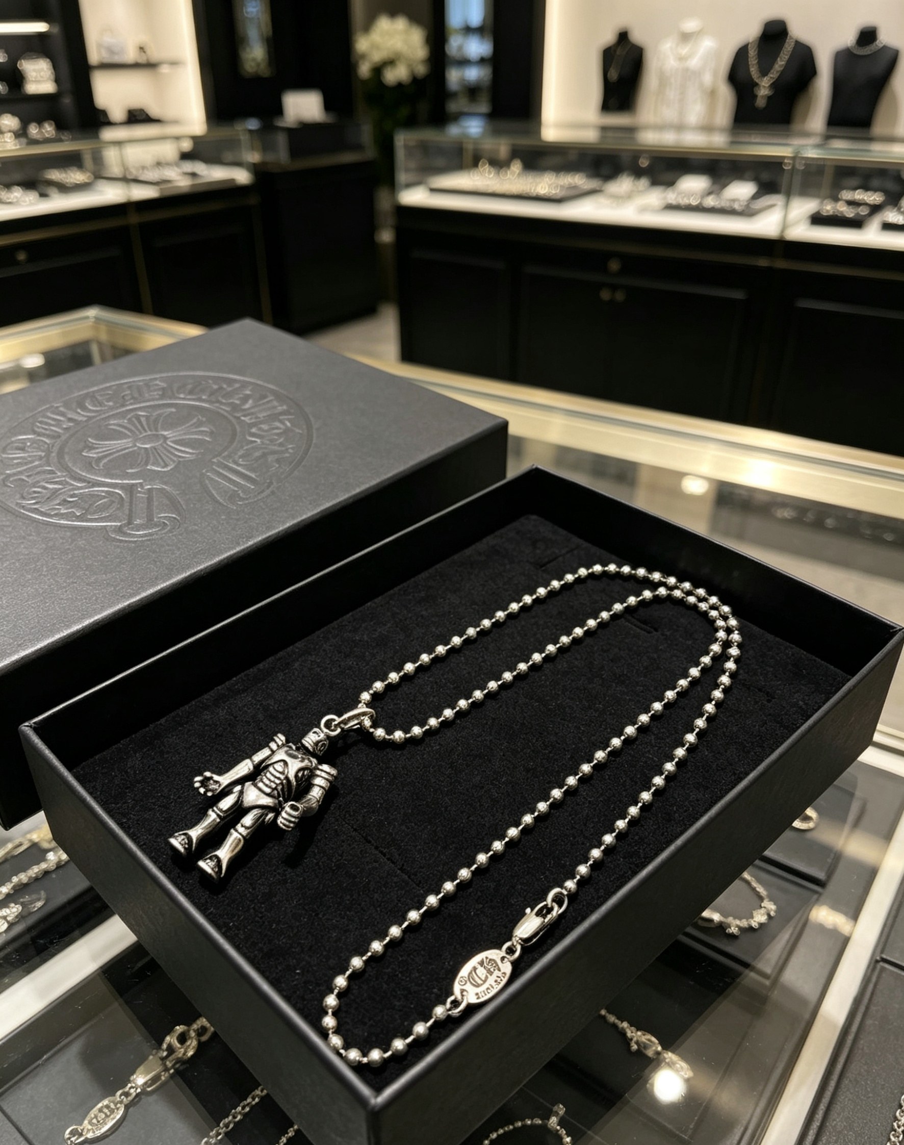 Chrome Hearts 克罗心机器人吊坠项链 机甲造型立体雕刻 关节盔甲细节精湛 做旧工艺加持 圆珠链搭配