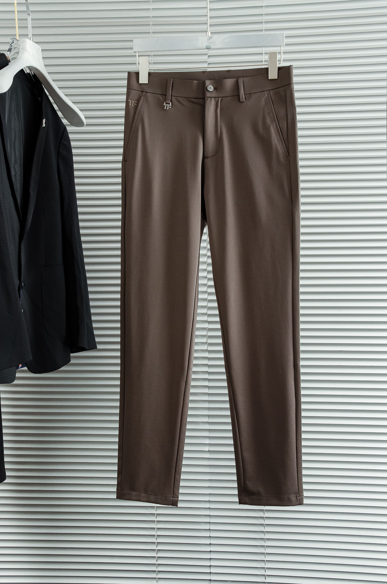 Men’s Customized Shorts: Simple, High-Quality Fashion for Spring and Summer