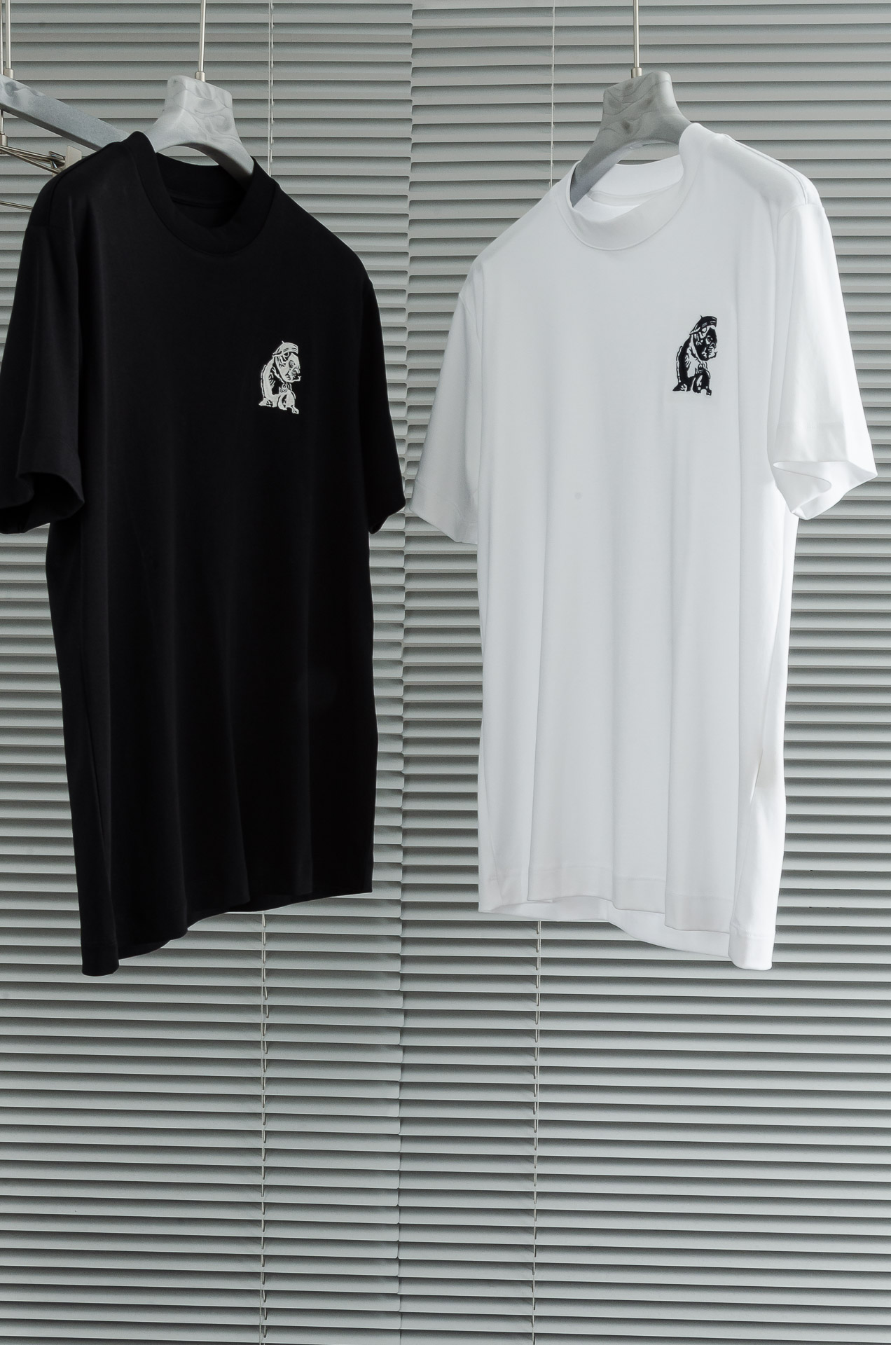 _drX9sH6_2xAHC-AV6HeYNOY_PHj8aUTfDHZ4fmg