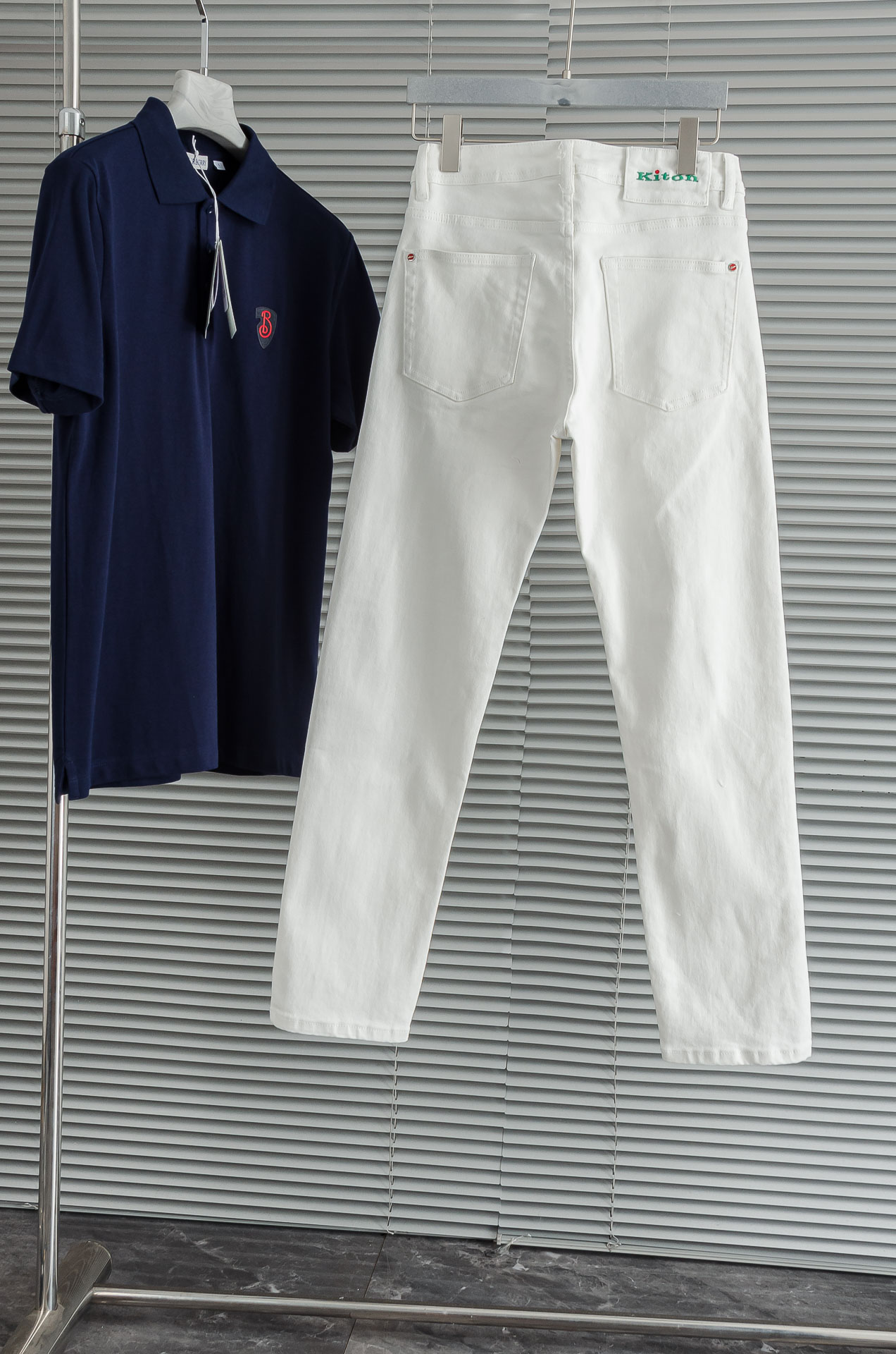 Kit# on 男士时装款商务休闲丹宁牛仔裤，25年春夏新品，巴黎秀场演绎款！！高端奢华且非常牛掰的一款