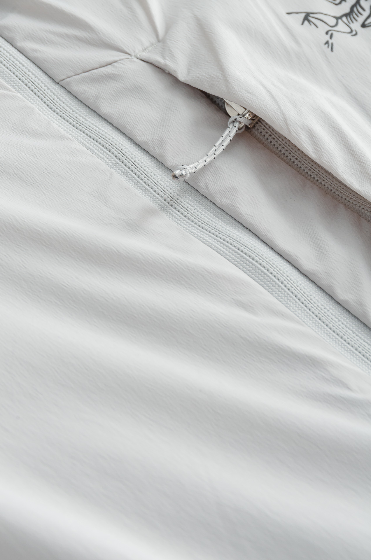 Arc'teryx Men's Hooded Jacket - Lightweight & Breathable Sun Protection 7 o 1ioudfd76cb4s4f6hsjpk1gdn5