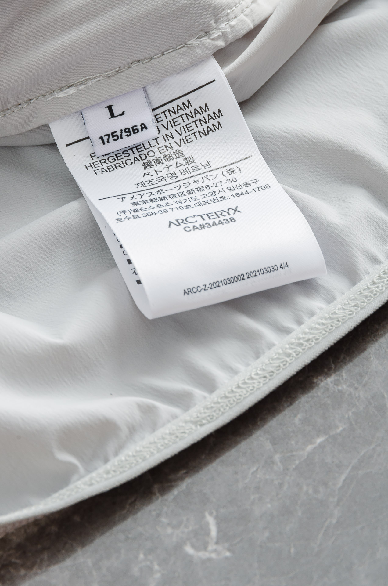 Arc'teryx Men's Hooded Jacket - Lightweight & Breathable Sun Protection 10 o 1ioudfd774q6h3hjme12arnkc8