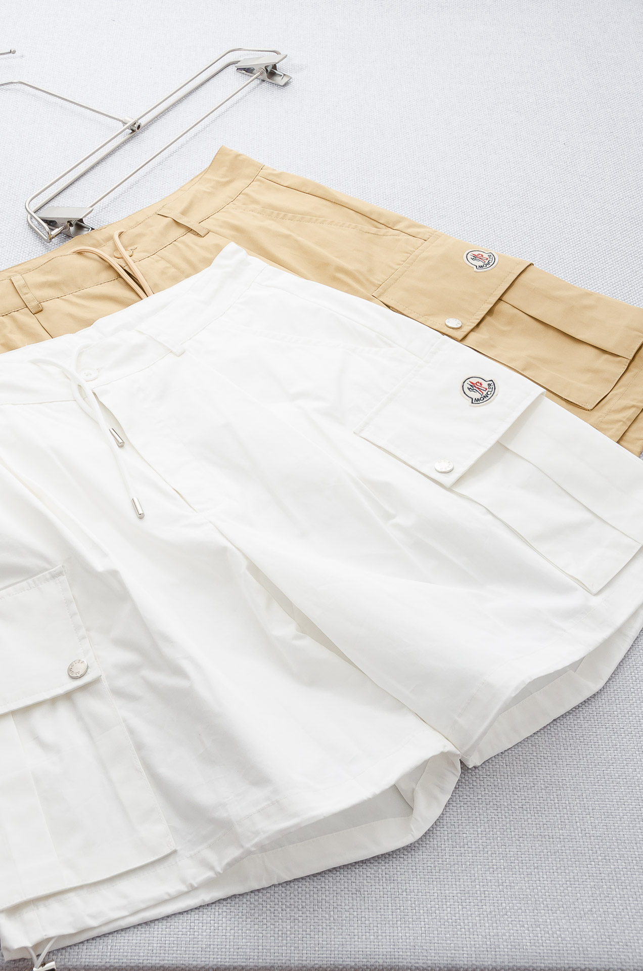 Men’s Leisure Work Shorts with Multiple Pockets and Fashion Elements - 图片 2