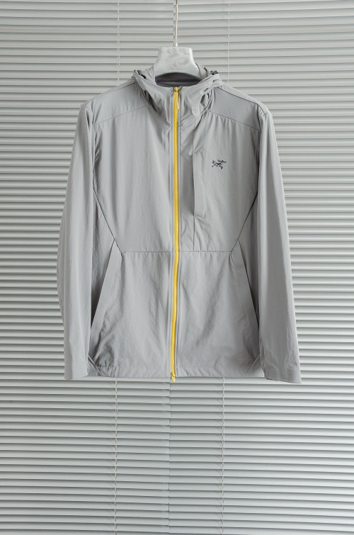 Arc'teryx Men's Hooded Jacket Lightweight Sun Protection Outdoor Coat 1 Arc'teryx Men's Hooded Jacket Lightweight Sun Protection Outdoor Coat