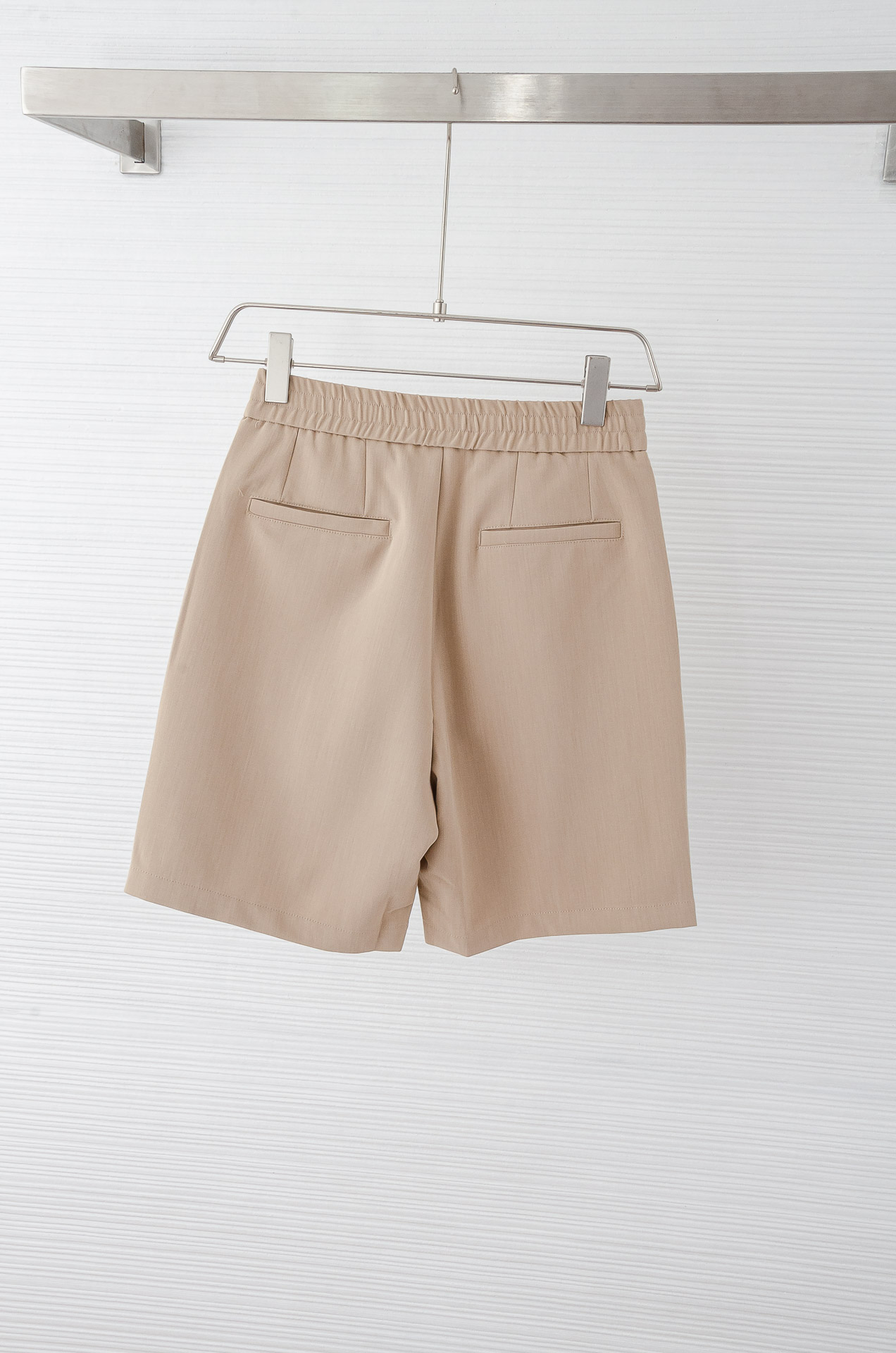 Kiton 2025s Men’s Fashion Skin Shorts: Cool, Comfortable, and Stylish Summer Wear - 图片 9