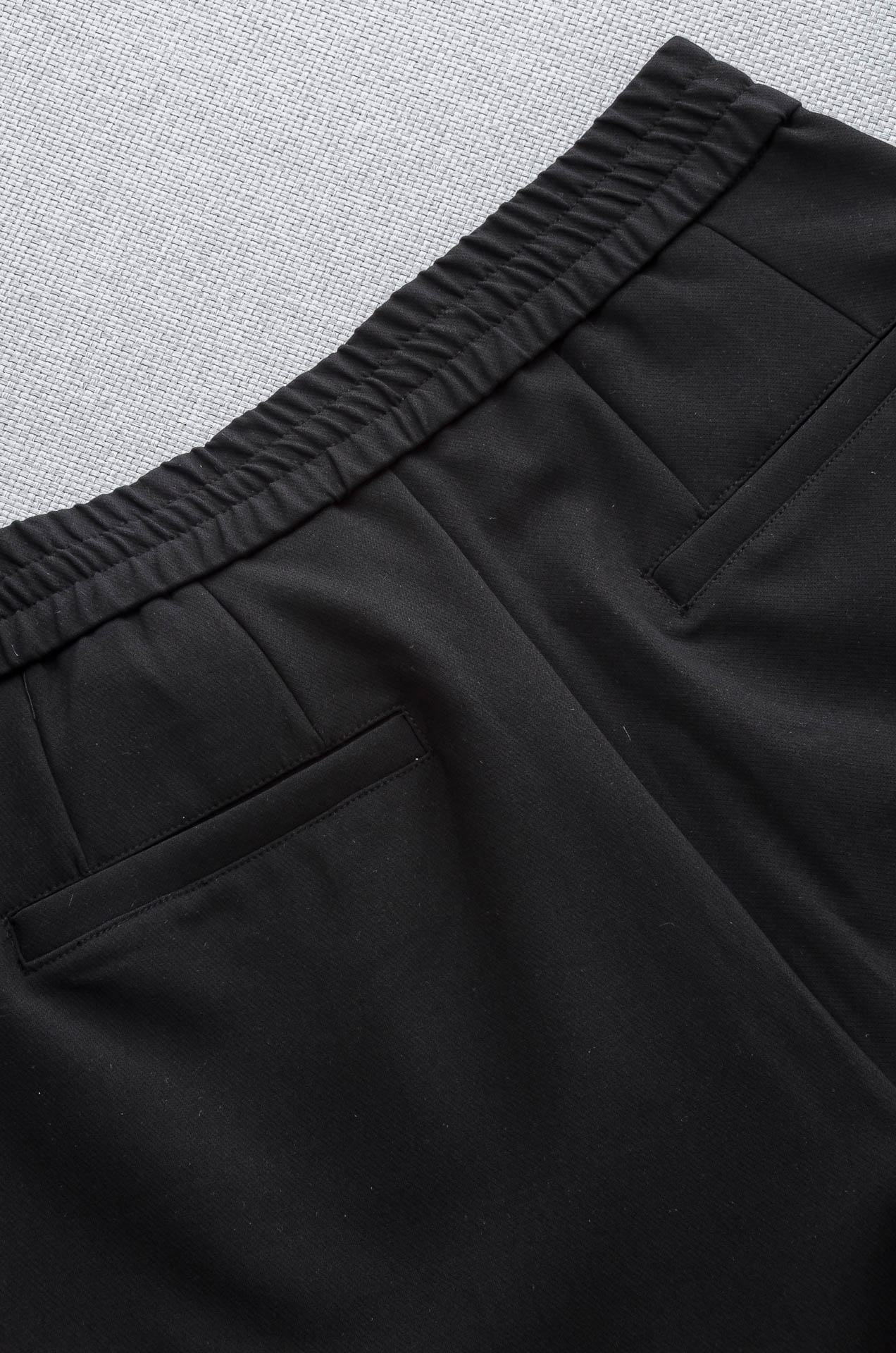 Kiton 2025s Men’s Fashion Skin Shorts: Cool, Comfortable, and Stylish for Summer - 图片 8