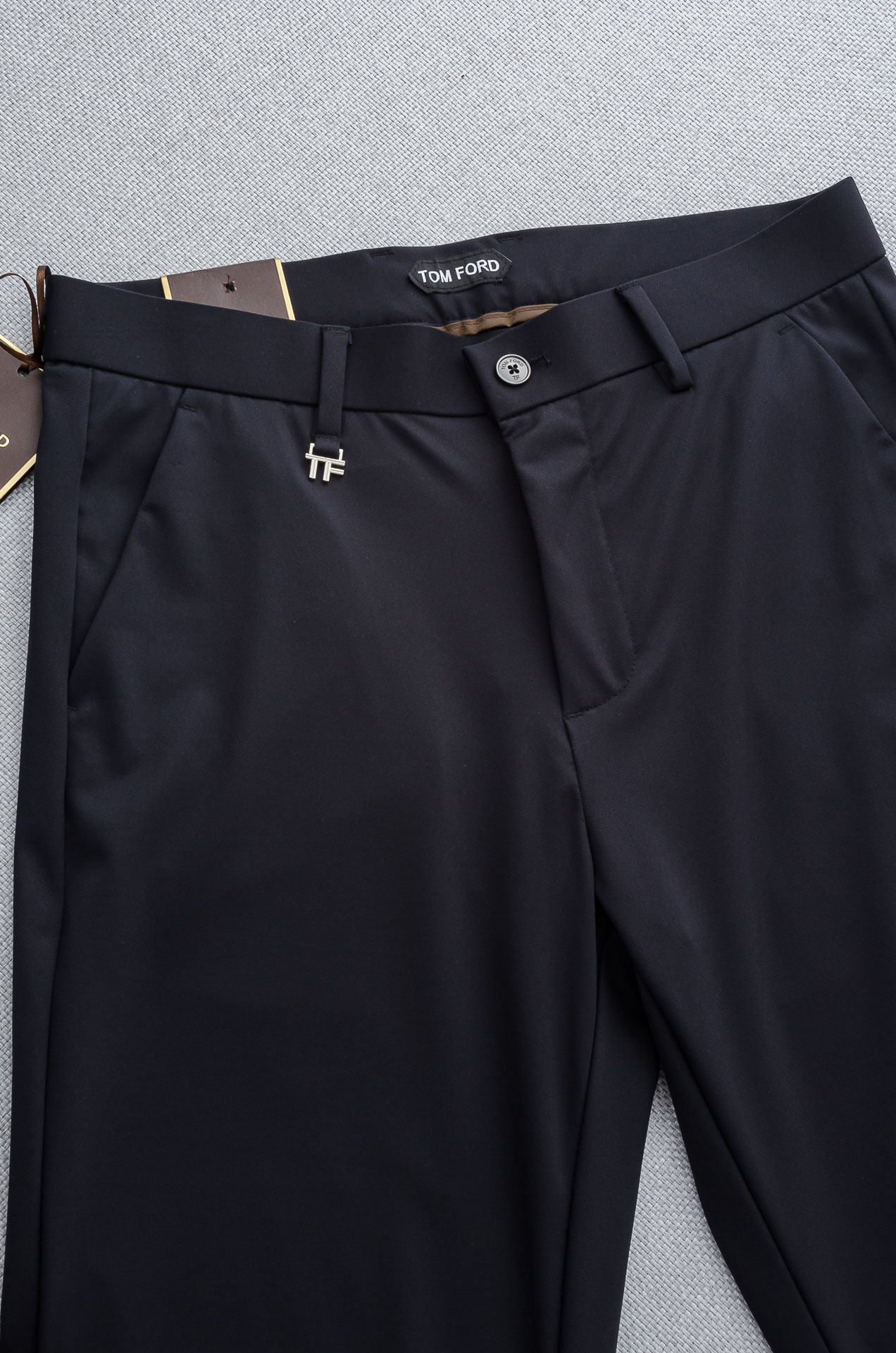 Men’s Dress Pants: Simple, Elegant Design with Quality Materials and Comfort in Mind - 图片 3