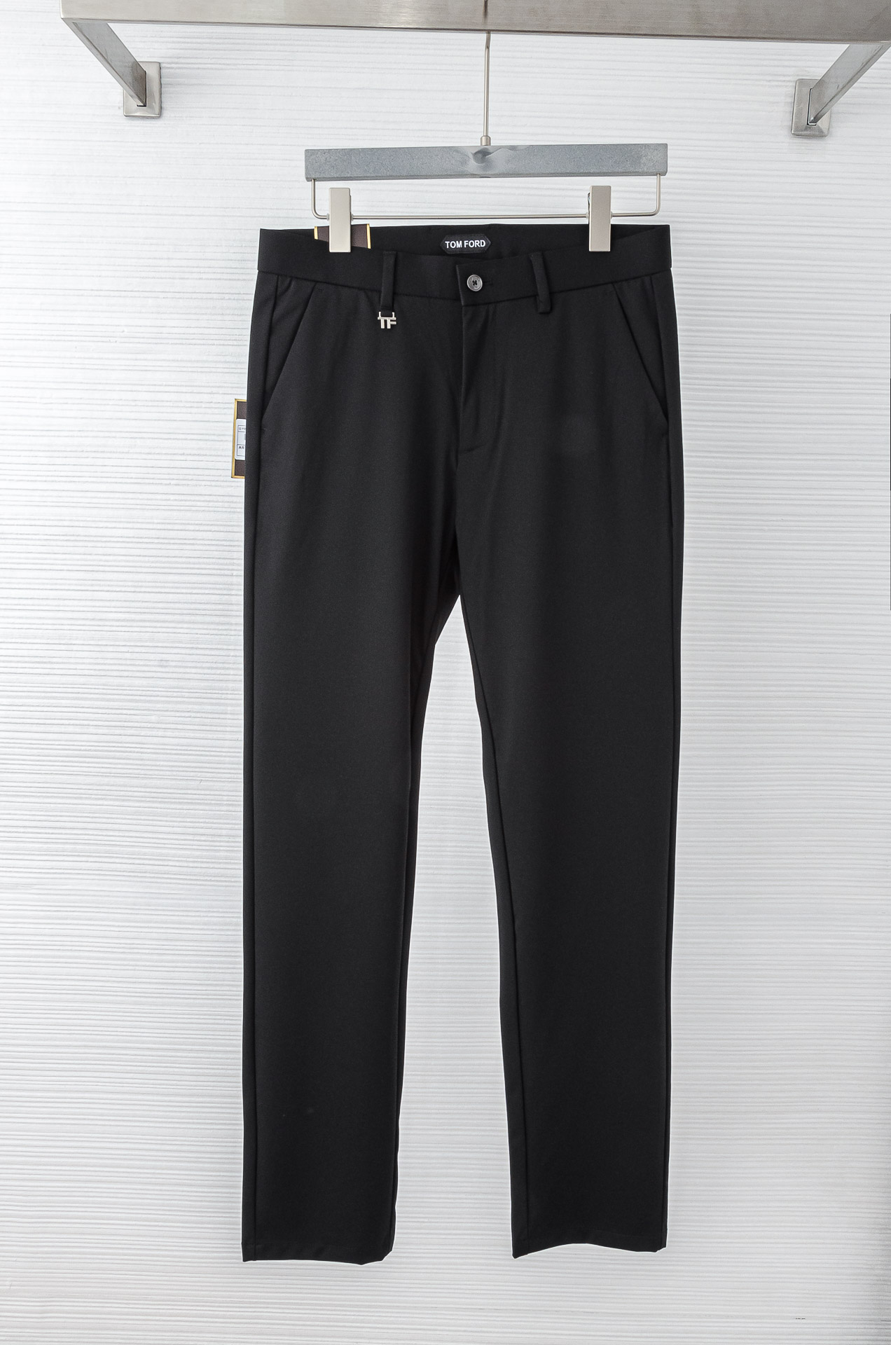 P650 Men’s Dress Pants: Simple, Elegant Design with Comfort and Quality