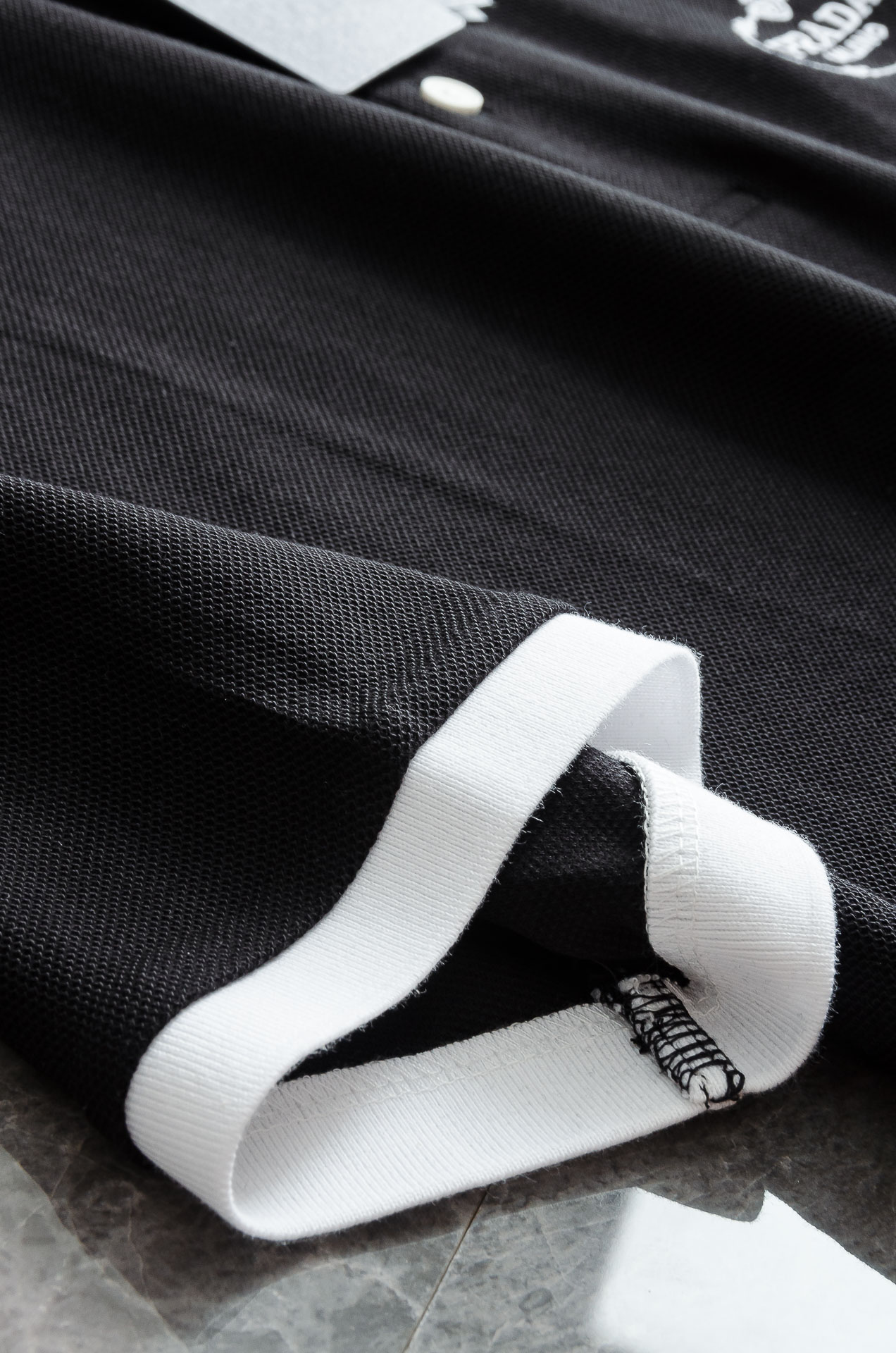 Pra# da 普拉达2025//男士商务休闲纯色翻领短袖POLO衫#客供进口100%珠地棉面料，甄选上