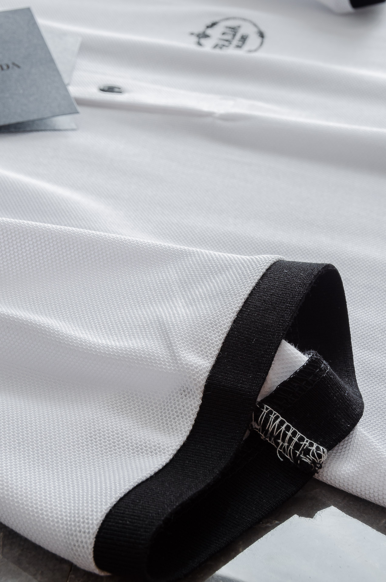 Pra# da 普拉达2025//男士商务休闲纯色翻领短袖POLO衫#客供进口100%珠地棉面料，甄选上