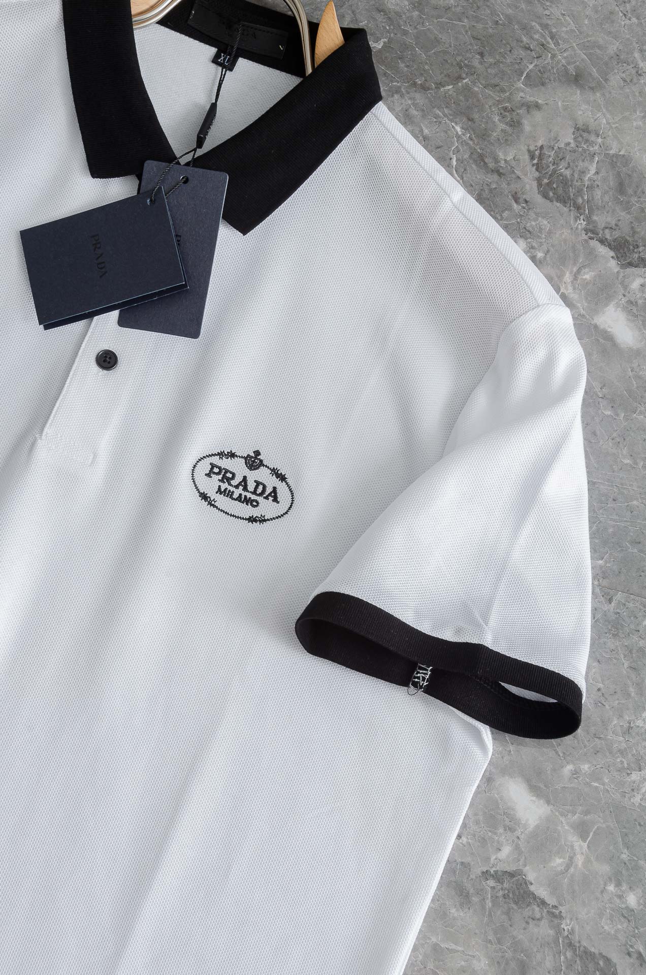 Pra# da 普拉达2025//男士商务休闲纯色翻领短袖POLO衫#客供进口100%珠地棉面料，甄选上