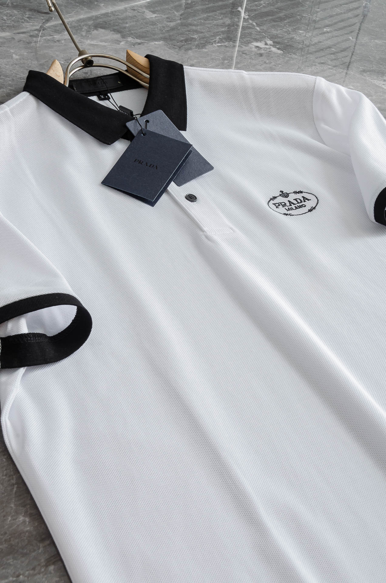Pra# da 普拉达2025//男士商务休闲纯色翻领短袖POLO衫#客供进口100%珠地棉面料，甄选上