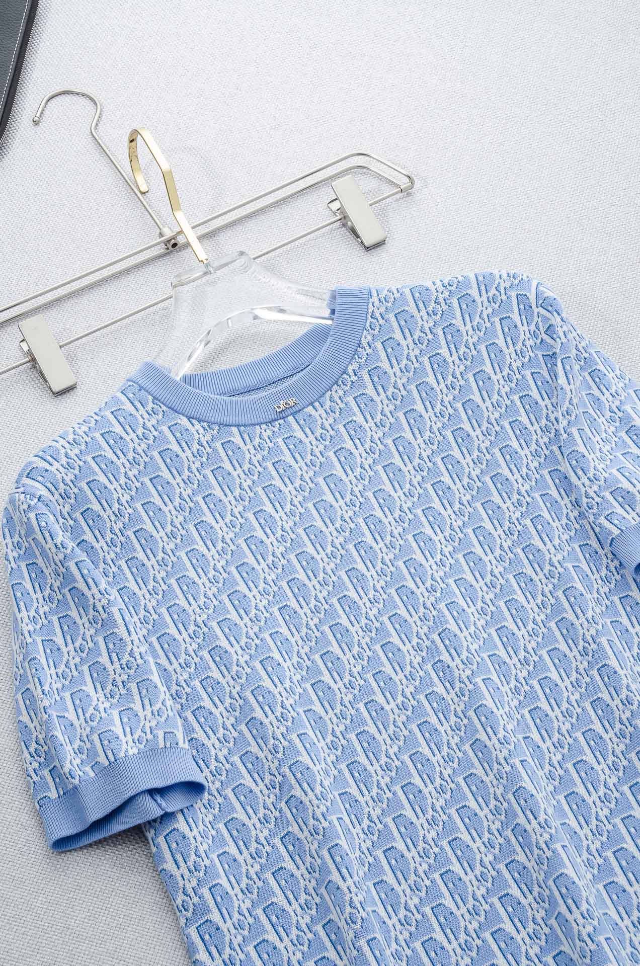 Di#or 迪奥2025SS横机织法100%长绒棉面料舒适透气如婴儿肌肤般男士圆领针织短袖T恤衫#贸易公