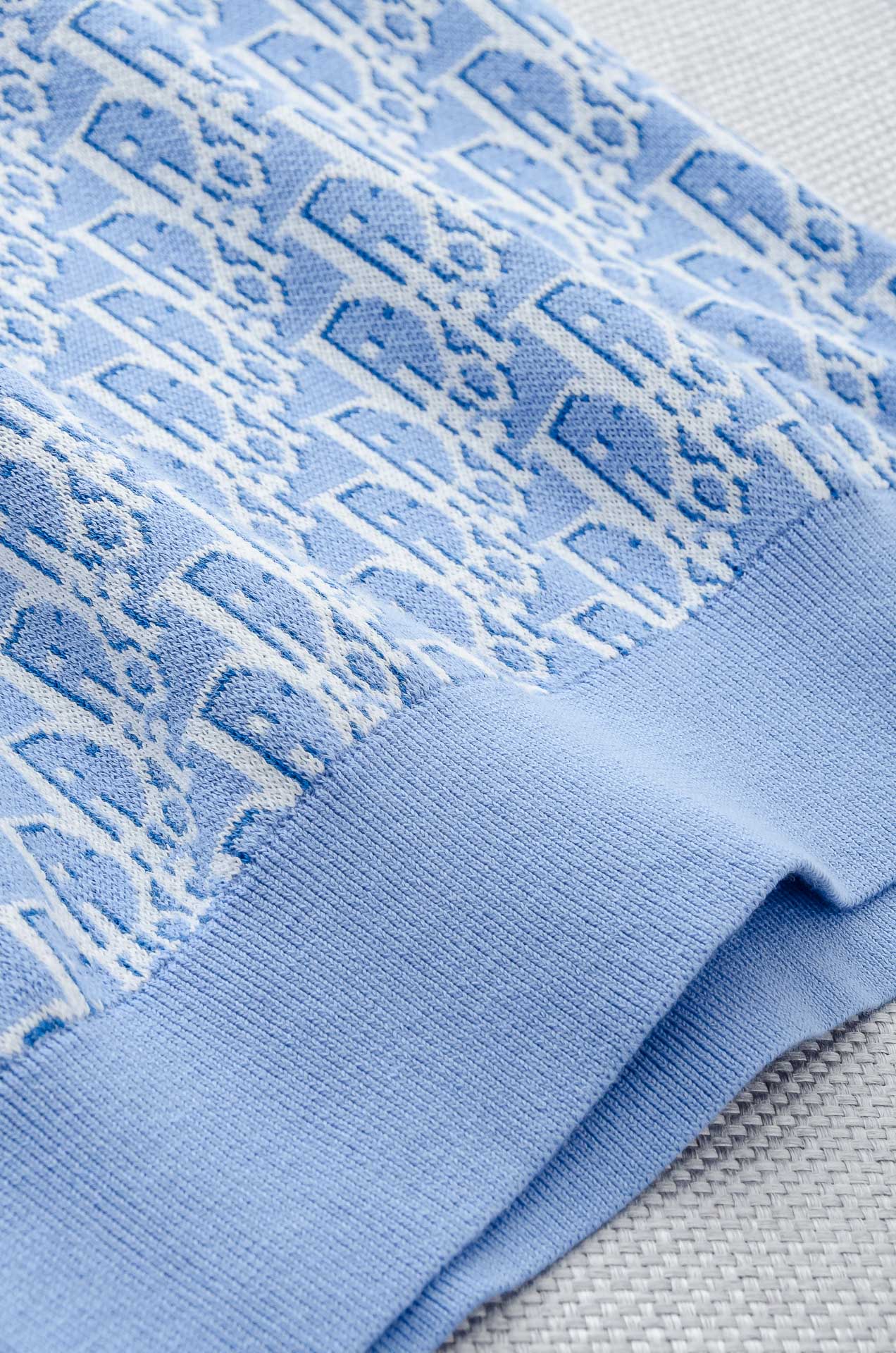 Di#or 迪奥2025SS横机织法100%长绒棉面料舒适透气如婴儿肌肤般男士圆领针织短袖T恤衫#贸易公