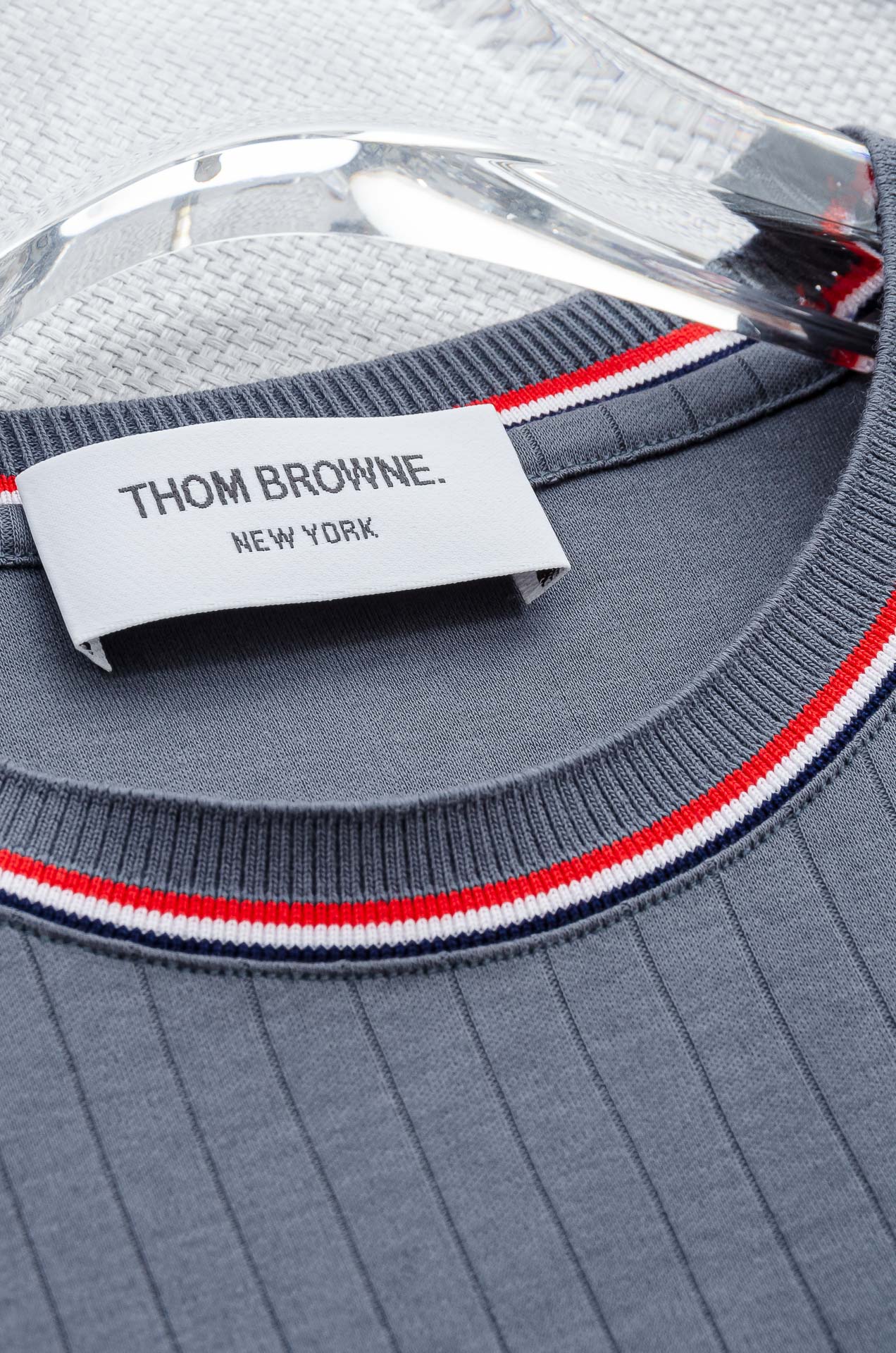 TB -2025ss 会呼吸的面料100%匹马棉胸前标志性装饰竖条纹肌理感男士圆领短袖T恤衫面料精选生长