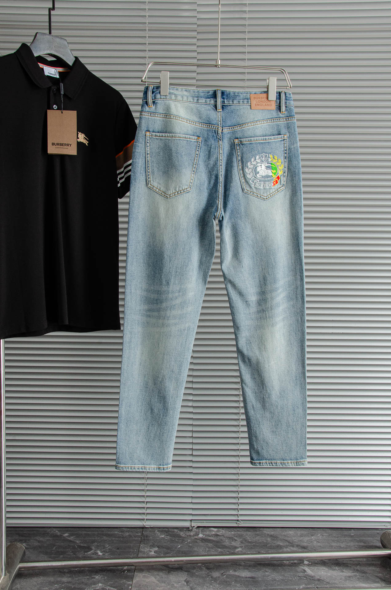“2025 Masculinity Cowboys: Premium Quality BURBERRY Jeans for Stylish and Comfortable Summer Wear” - 图片 2