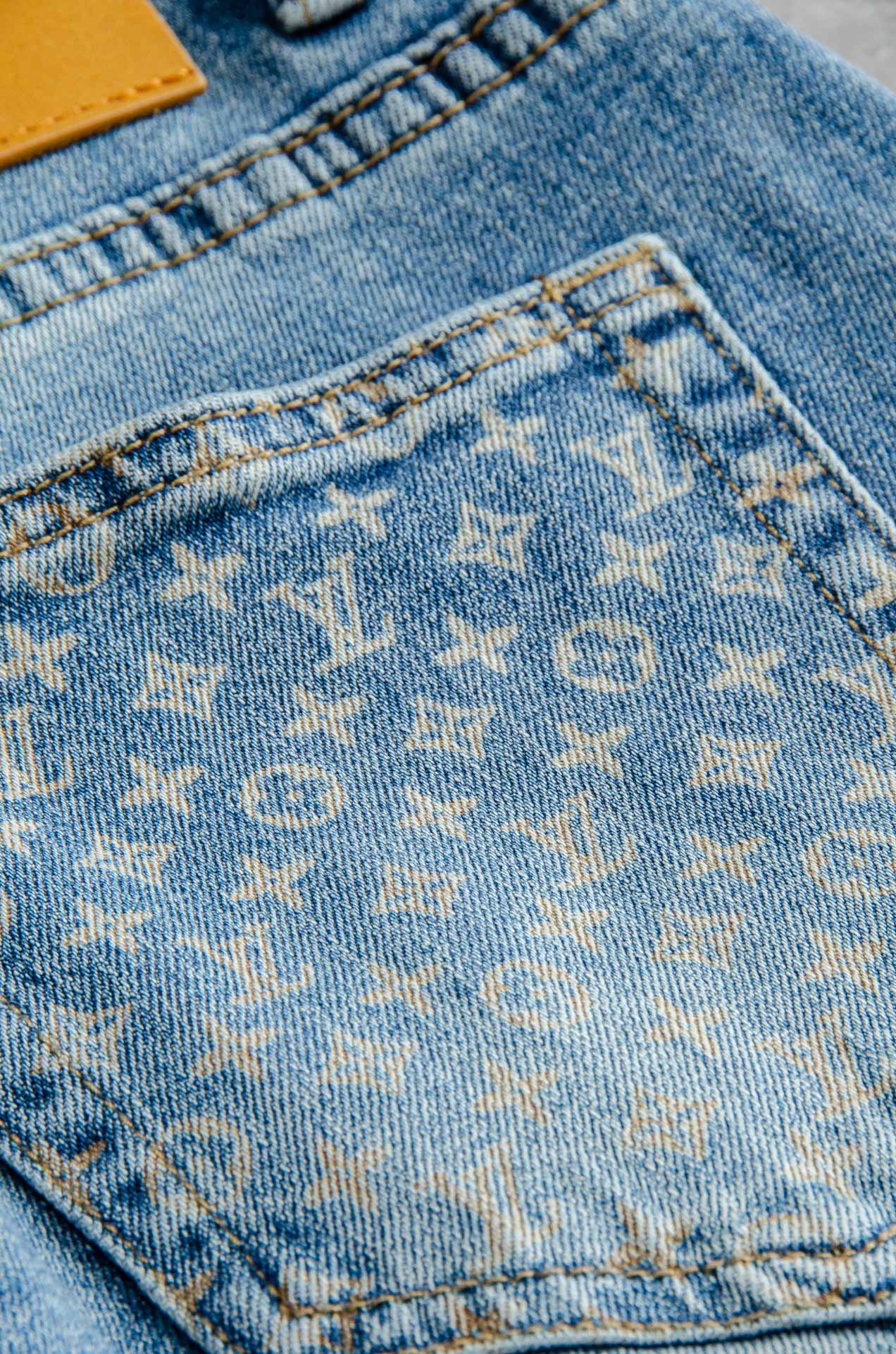 “Men’s Fashion: New LV 2025s Jeans with High Quality and Stylish Design” - 图片 8