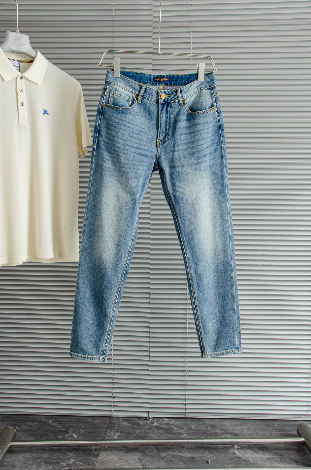 “High-Quality Men’s Jeans: Rare Trade Channels, Premium Fabric, Stylish Design” - 图片 1