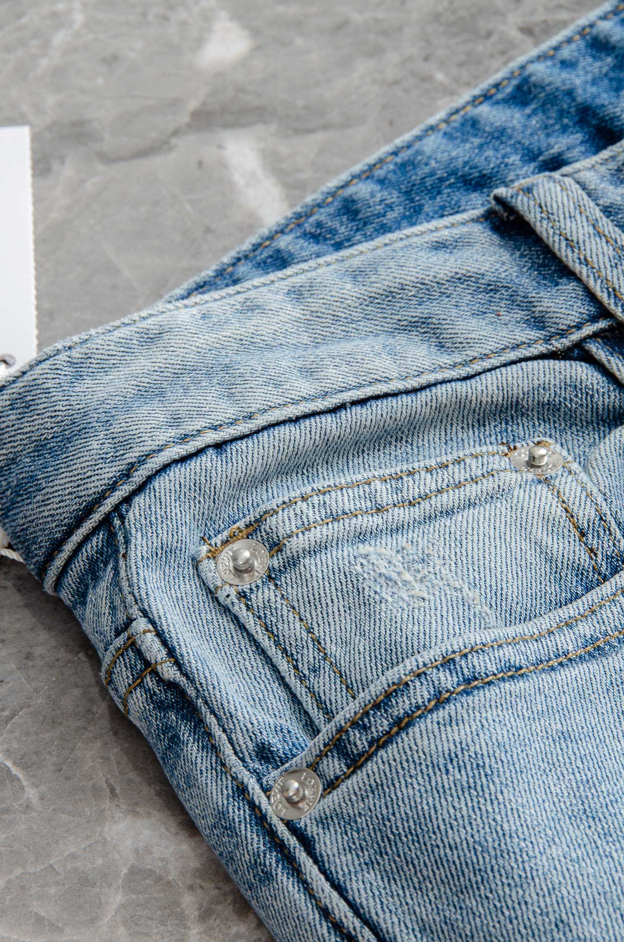 Loewe Men's 2025 Straight-Leg Light Wash Jeans - Comfortable & Stylish 6 o 1iram80eut1j8ho1ol35k410q64