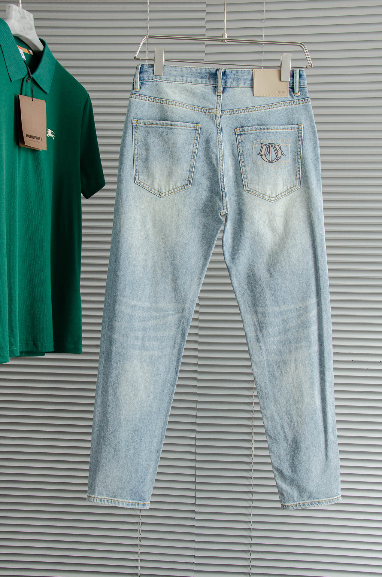 “Premium Men’s Denim Shorts: Rare Trade Company Channels Offer Newest Quality-Controlled Pair for Import” - 图片 2
