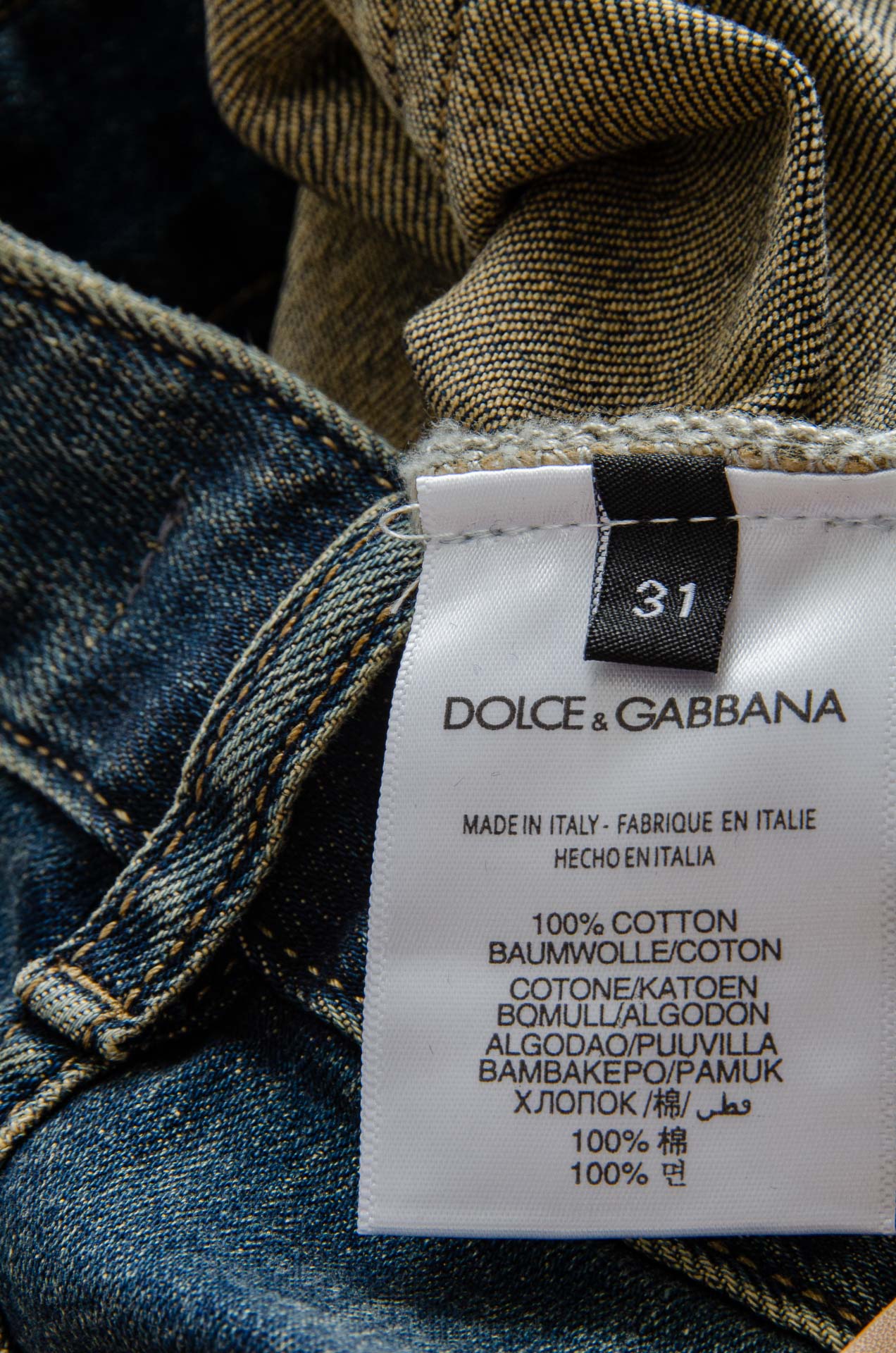 “D&G 2025s Men’s Water-Washed Cotton Jeans: High-Quality, Comfortable, and Stylish for Spring and Summer” - 图片 9
