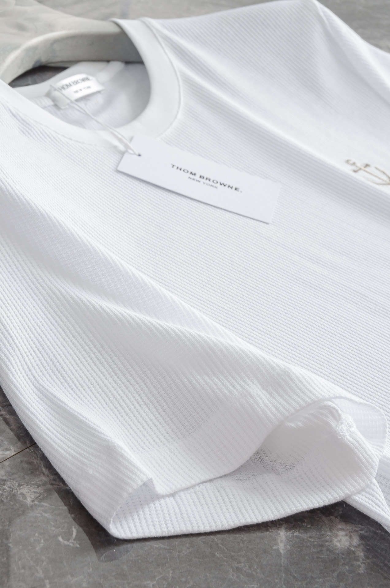 New# TB -2025ss 会呼吸的面料100%匹马棉胸前标志性刺绣装饰华夫格肌理感男士圆领短袖T恤