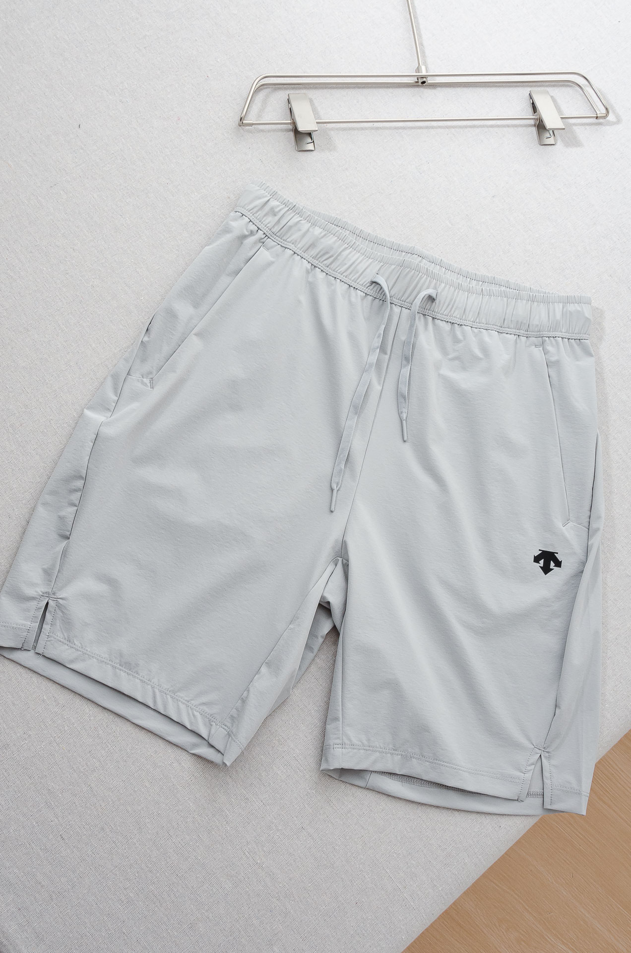  

迪桑特 /25冰丝尼龙四面弹力松紧抽绳腰头男士直筒休闲运动短裤#采用定制76%棉➕17%聚酯纤维➕