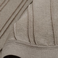 巴宝莉BURBERRY 2025ss春夏新品 男士针织圆领短袖衫!采用纤维超细与高弹的伊力特纱线织造而 巴宝莉BURBERRY 2025ss春夏新品 男士针织圆领短袖衫!采用纤维超细与高弹的伊力特纱线织造而
