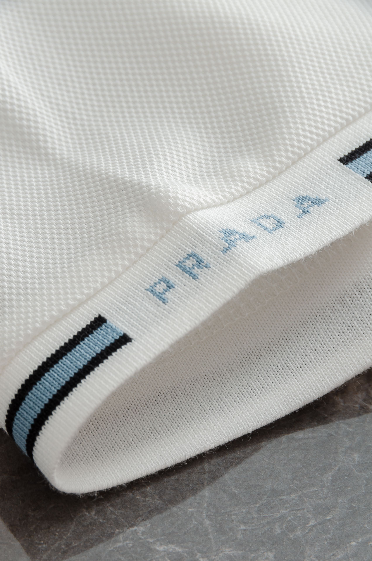 PRAD#A 普拉#达2025//男士商务休闲纯色翻领短袖POLO衫#客供进口100%珠地棉面料，甄选上