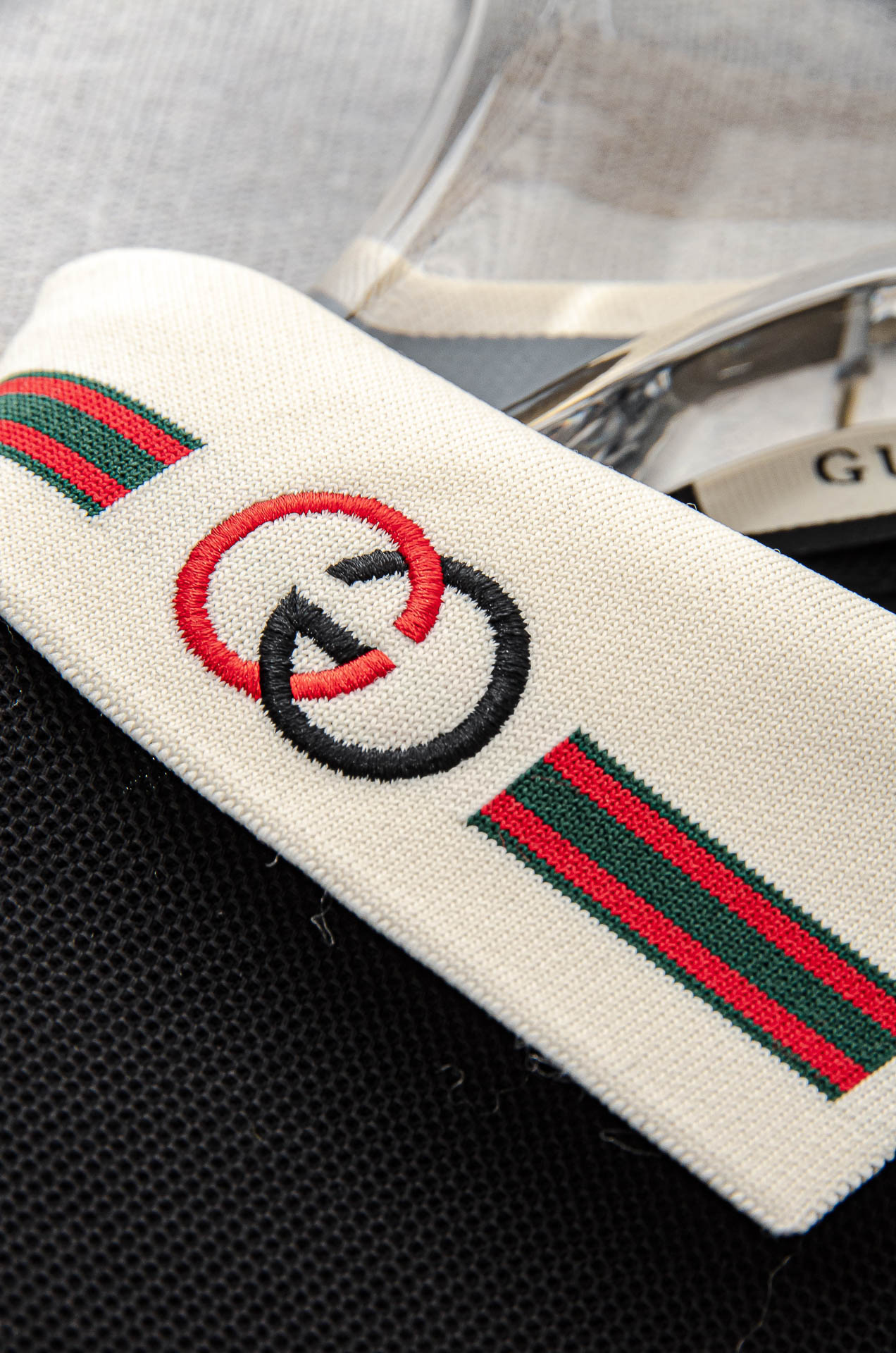 Gu#* cci 古/驰2025//男士商务休闲纯色翻领短袖POLO衫#客供进口100%珠地棉面料，甄选