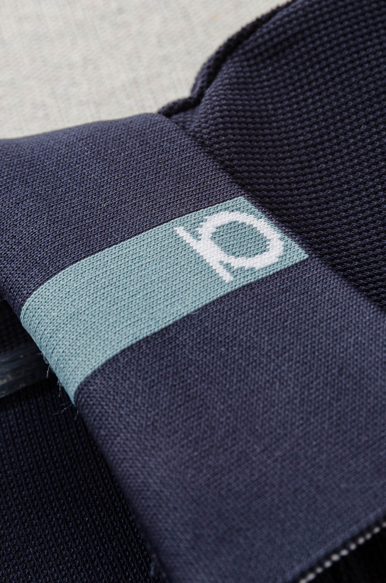 菲拉格慕 2025//男士商务休闲纯色翻领短袖POLO衫#客供进口100%珠地棉面料，甄选上等长绒棉花原