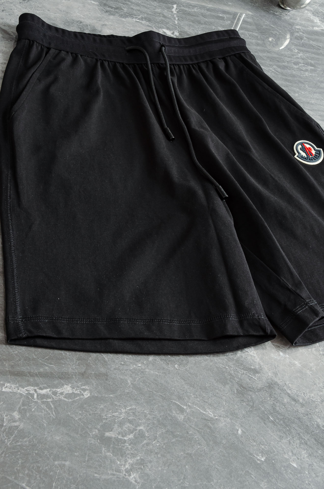 Moncler 2025 Spring Summer Logo Cotton Shorts: Recreational Form with Gold Brand Logo - 图片 7