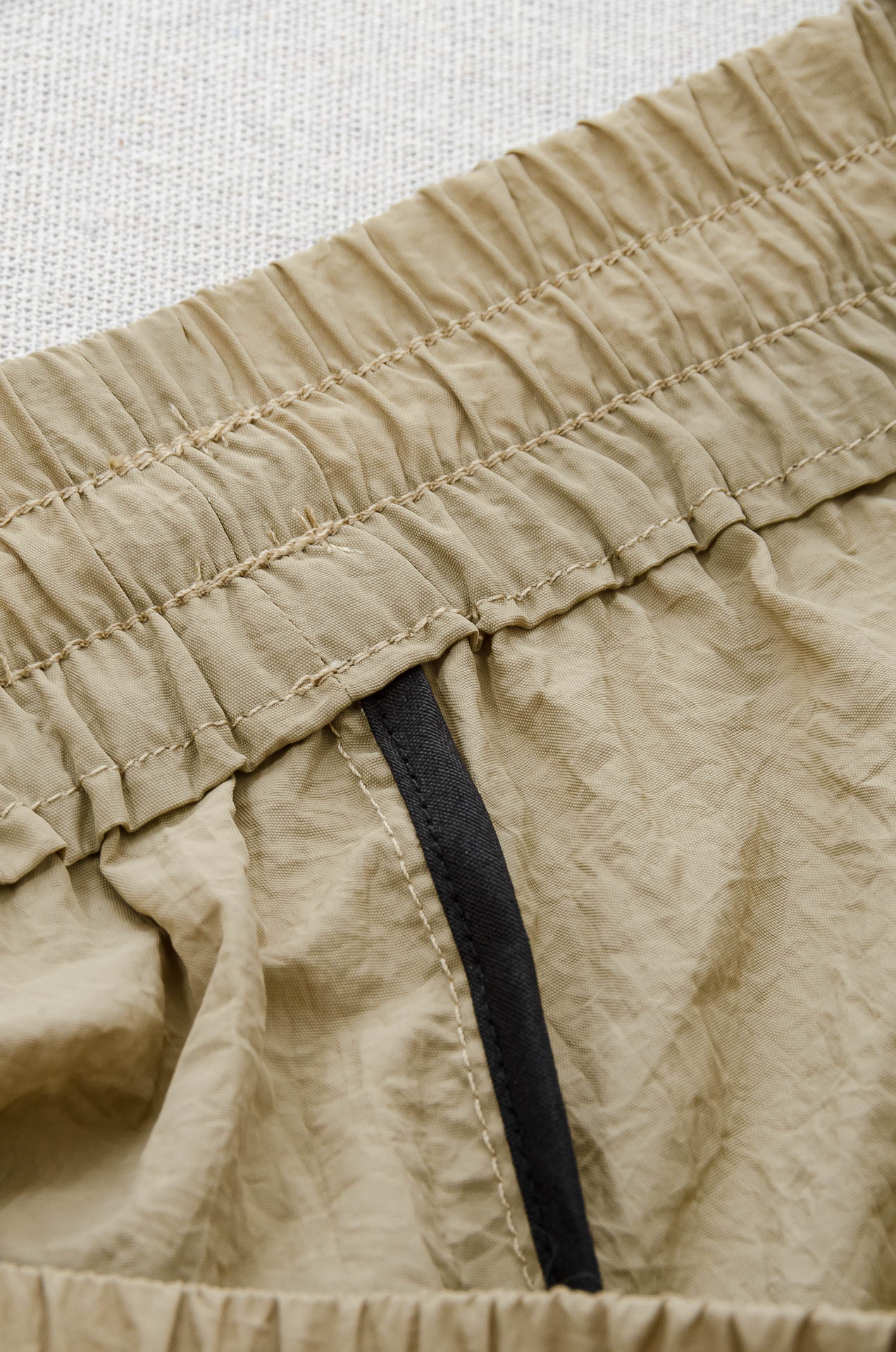 Y-3/25 Ice Snylon Shorts: Lightweight, Breathable, Customized Fabric for Summer Style - 图片 9