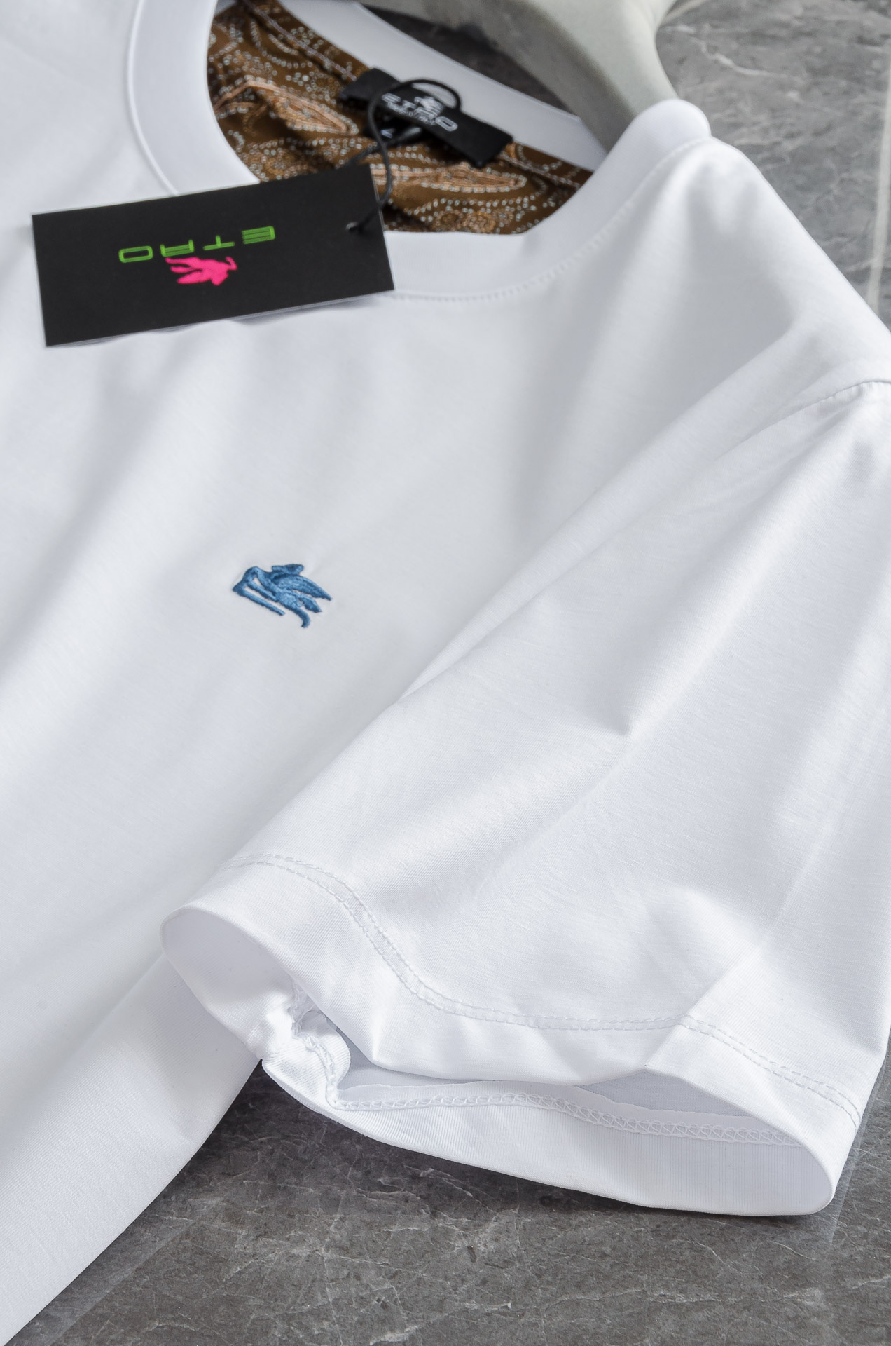 New Luxury Men’s T-shirt: High-end, Light, and Comfortable in Gold Ratio Fabric - 图片 7