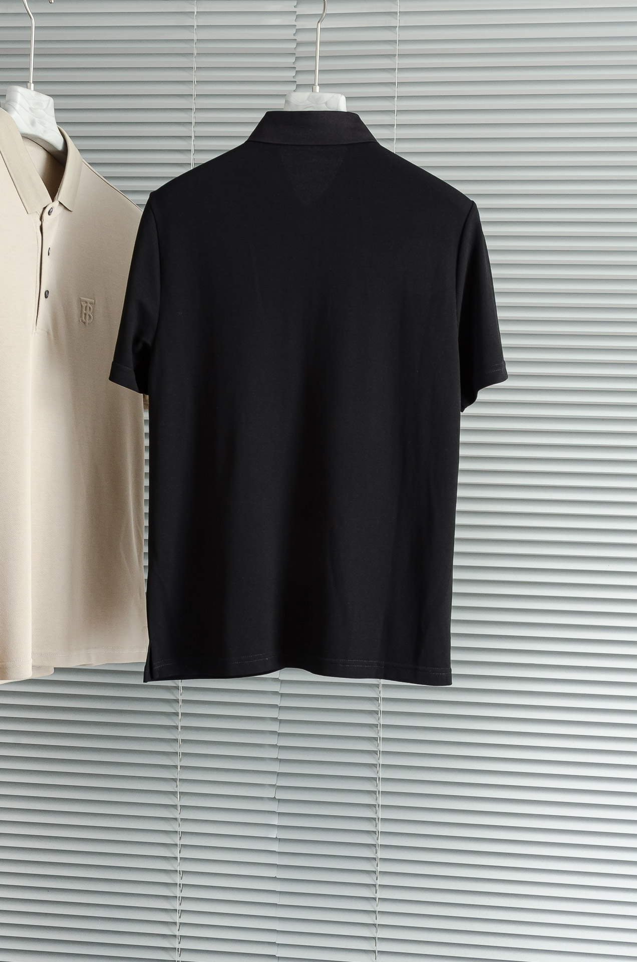 BBR 巴宝莉2025SS客供精梳棉+再生纤维素纤维网眼珠地丝光处理丝滑透气凉爽定织翻领男士商务休闲短袖