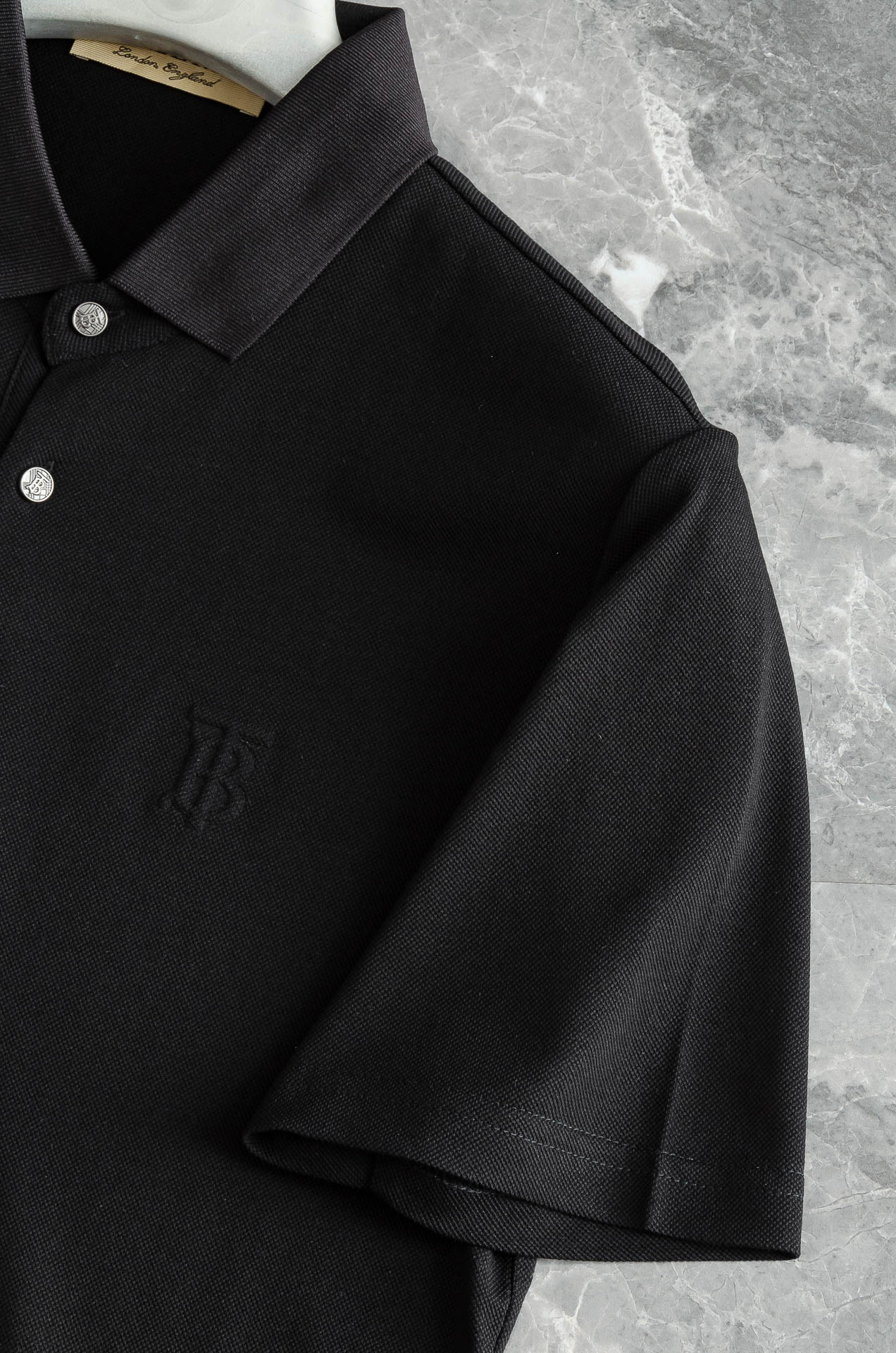 BBR 巴宝莉2025SS客供精梳棉+再生纤维素纤维网眼珠地丝光处理丝滑透气凉爽定织翻领男士商务休闲短袖