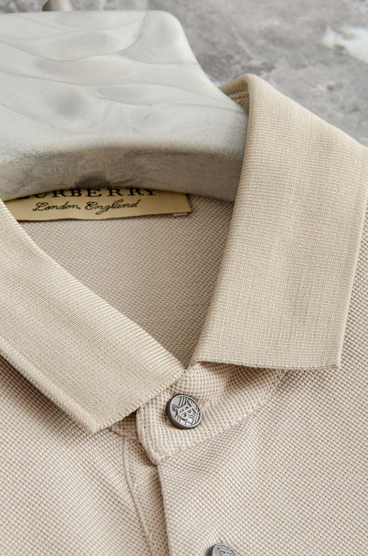 BBR 巴宝莉2025SS客供精梳棉+再生纤维素纤维网眼珠地丝光处理丝滑透气凉爽定织翻领男士商务休闲短袖