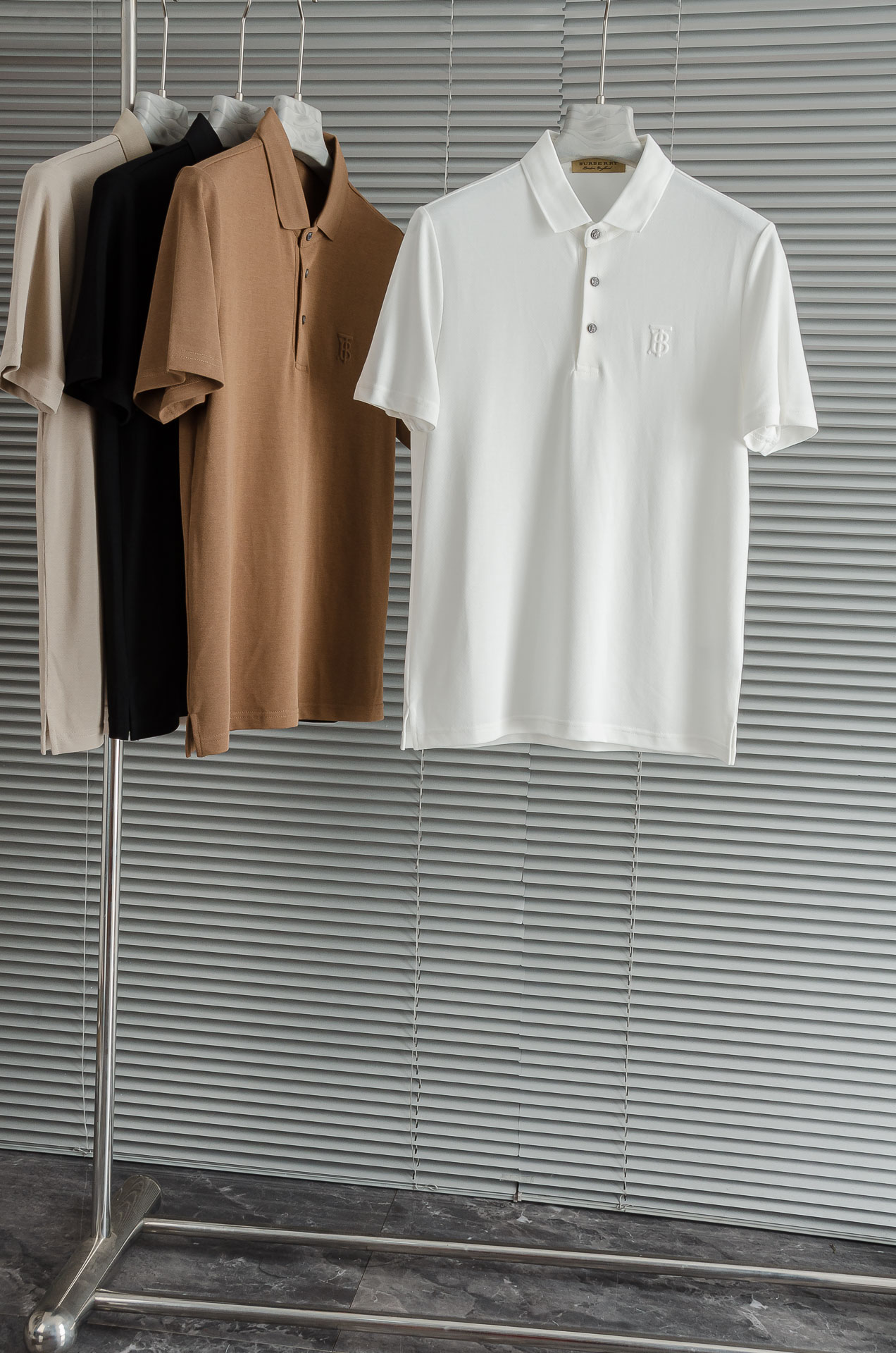 BBR 巴宝莉2025SS客供精梳棉+再生纤维素纤维网眼珠地丝光处理丝滑透气凉爽定织翻领男士商务休闲短袖