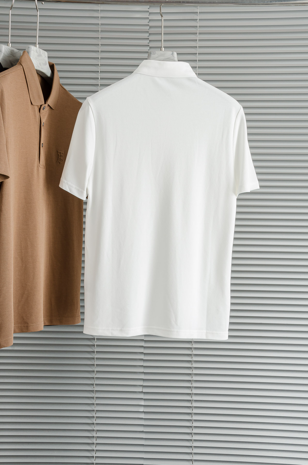 BBR 巴宝莉2025SS客供精梳棉+再生纤维素纤维网眼珠地丝光处理丝滑透气凉爽定织翻领男士商务休闲短袖