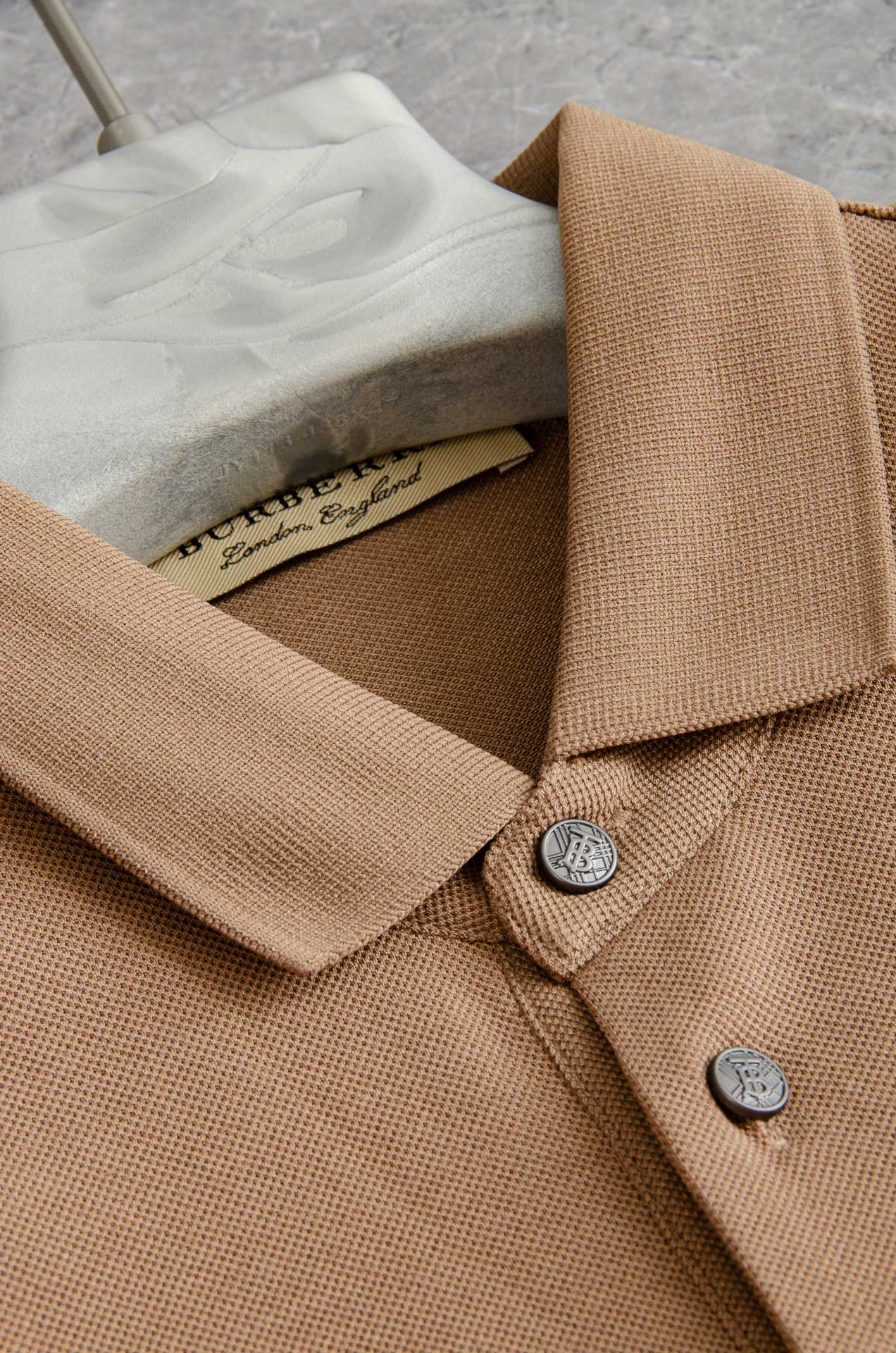 BBR 巴宝莉2025SS客供精梳棉+再生纤维素纤维网眼珠地丝光处理丝滑透气凉爽定织翻领男士商务休闲短袖