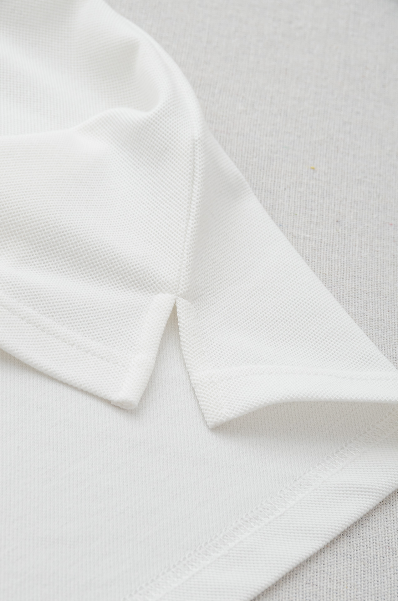 Burberry 巴宝莉2026SS客供精梳棉+再生纤维素纤维网眼珠地丝光处理丝滑透气凉爽定织翻领男士商