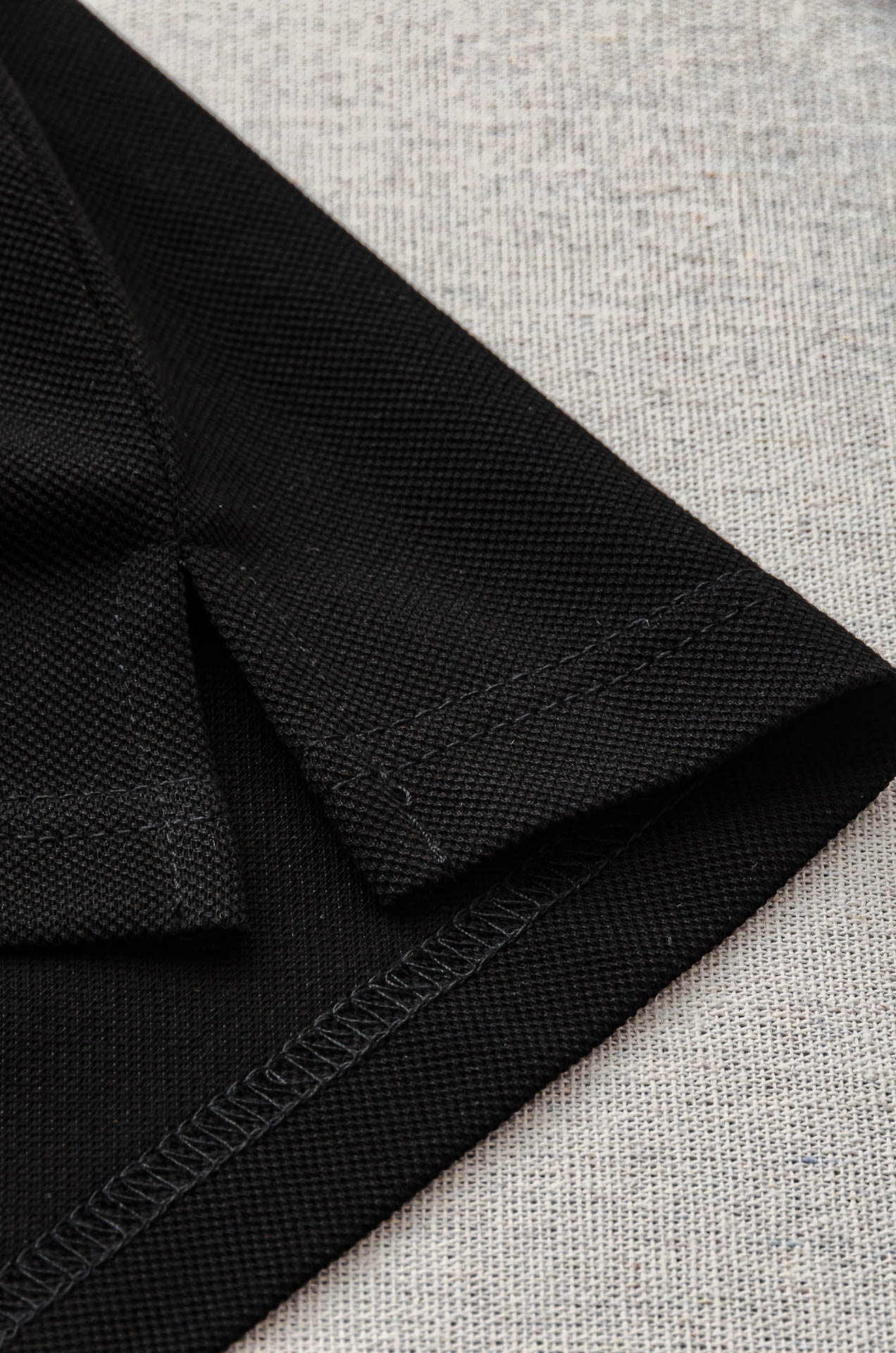 Burberry 巴宝莉2026SS客供精梳棉+再生纤维素纤维网眼珠地丝光处理丝滑透气凉爽定织翻领男士商