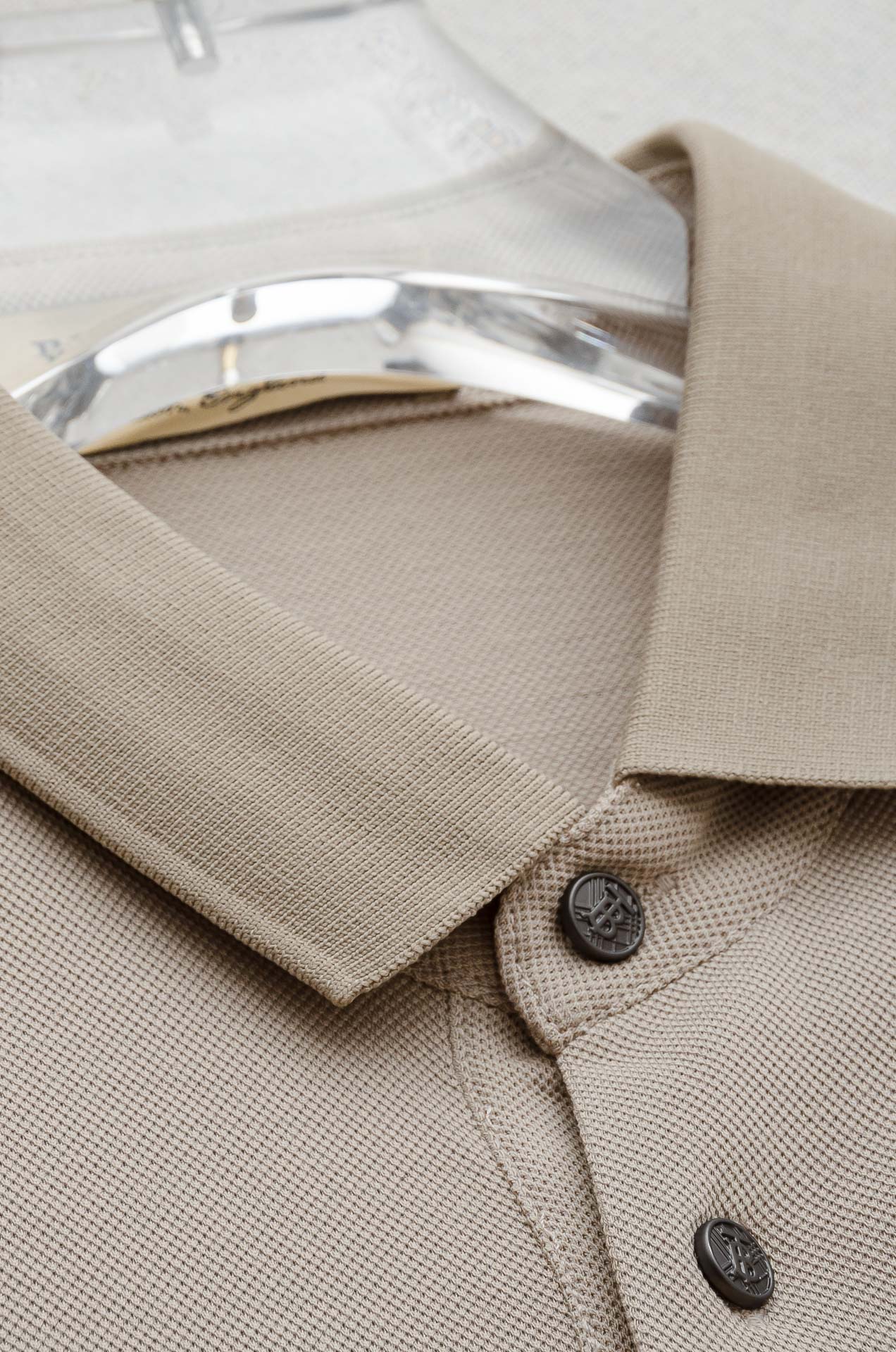 Burberry 巴宝莉2026SS客供精梳棉+再生纤维素纤维网眼珠地丝光处理丝滑透气凉爽定织翻领男士商