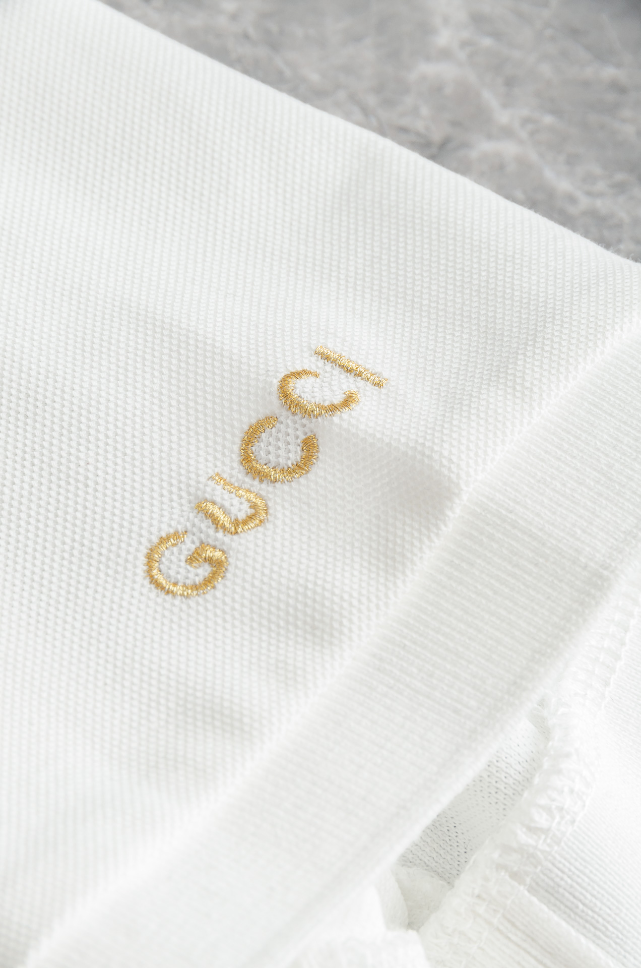   
 Gucc*i. 古驰2025//男士商务休闲纯色翻领短袖POLO衫#客供进口100%珠地棉面料，