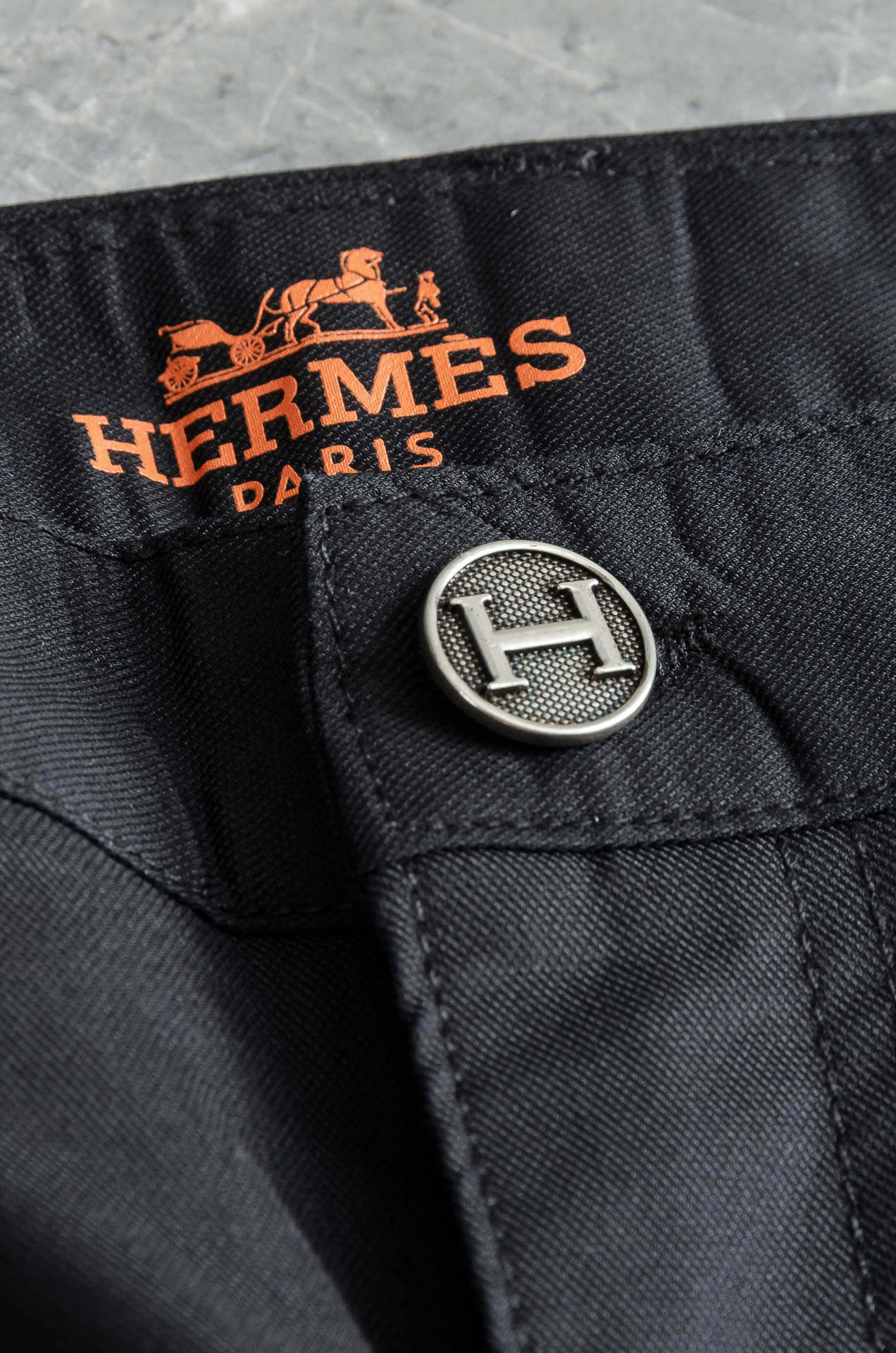 HERMES 25ss春夏轻奢时尚定制休闲西裤,简洁干练的风格,精致卓越的品质男装,每款的设计点