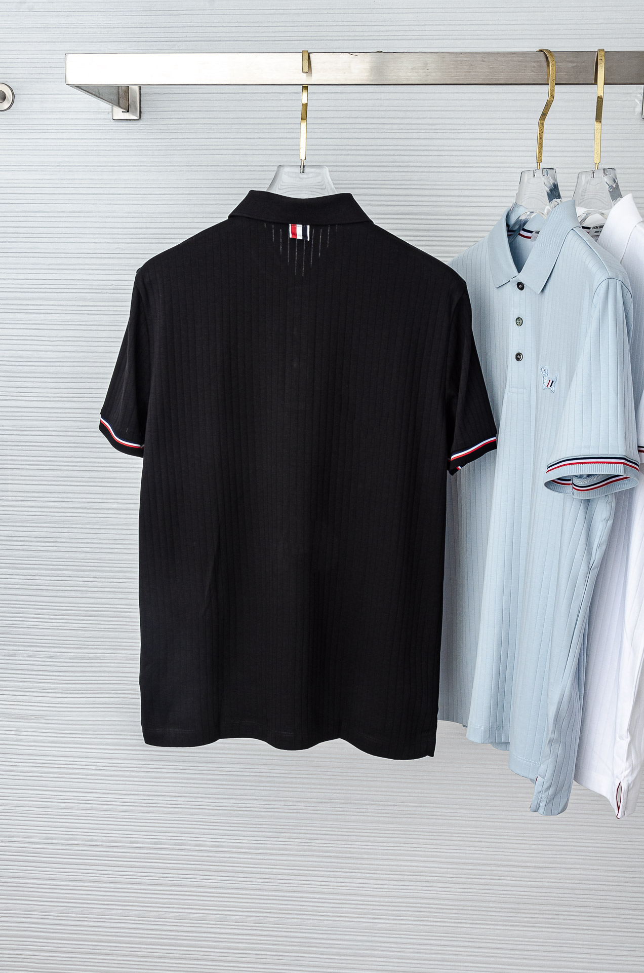 TB -2025ss 会呼吸的面料100%匹马棉胸前标志性装饰竖条纹肌理感男士翻领短袖T恤衫#面料精选生