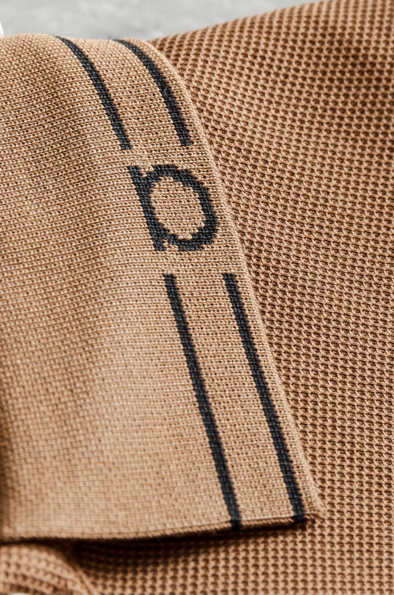 Ferragamo 菲拉格慕2025ss 会呼吸的面料100%皮马棉胸前标志性刺绣装饰男士圆领短袖T恤衫