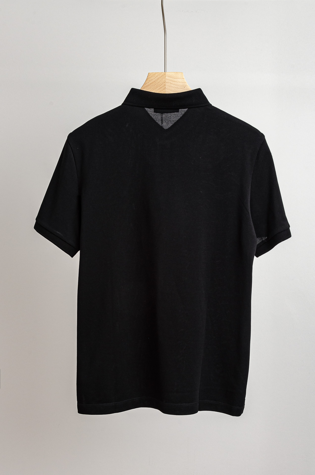 ☀☀FENDI2025SS春夏新款网眼珠地Polo衫，男士翻领商务休闲短袖Polo衫！商务休闲皆宜的百搭