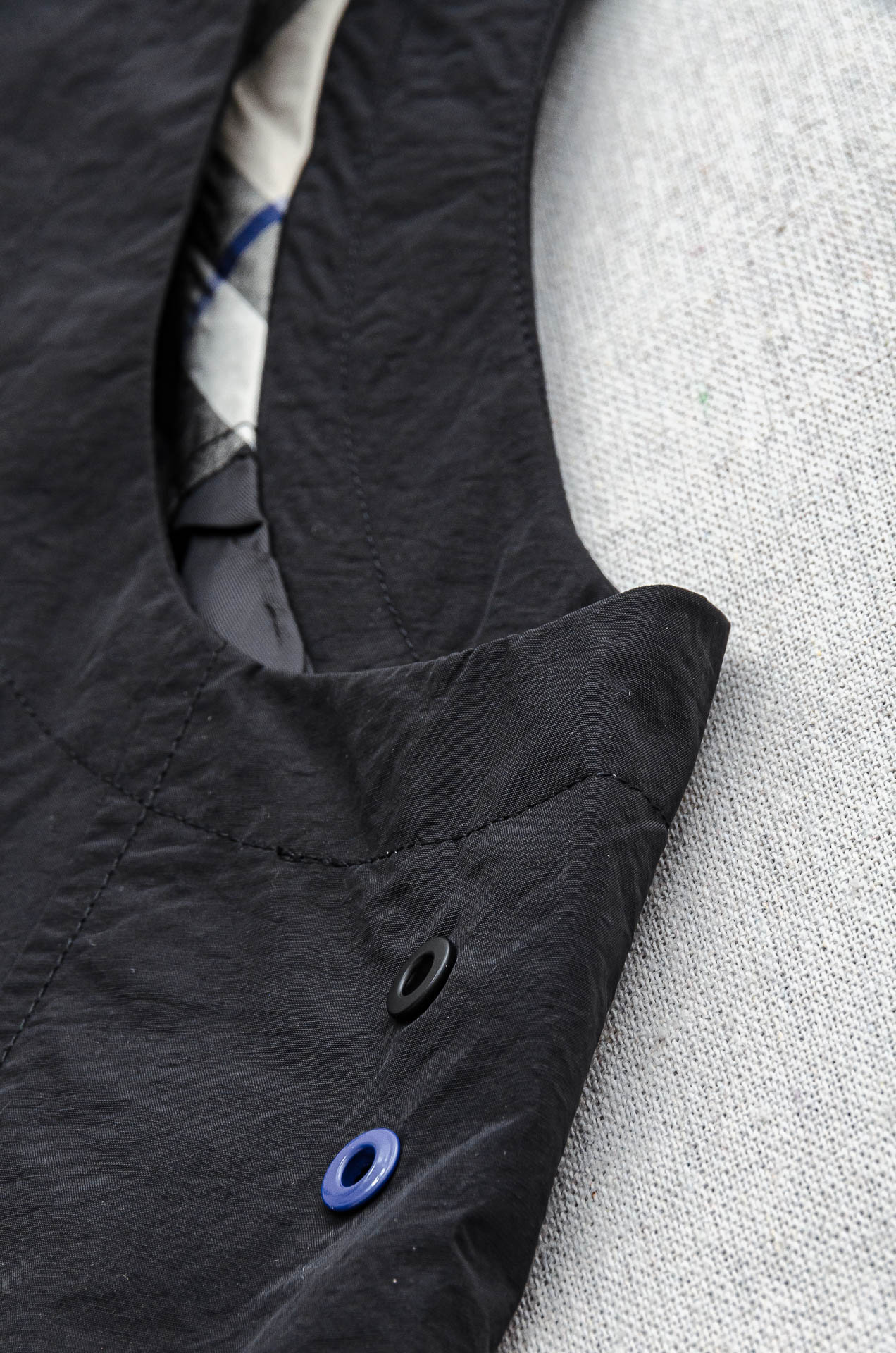 BBR 巴宝莉2025FW 秋冬最新连帽设计男士休闲马甲夹克外套#上身十分的舒适，质感超级的细腻且柔软。